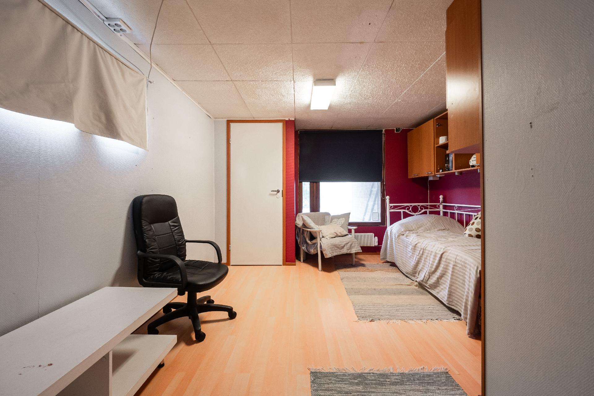 Kukkulatie 15, Jääli, Oulu