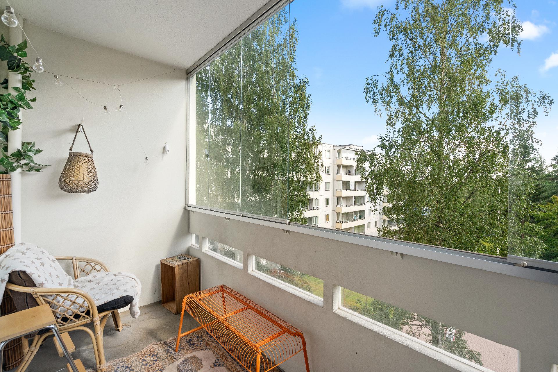 Opettajanraitti 7, Hervanta, Tampere