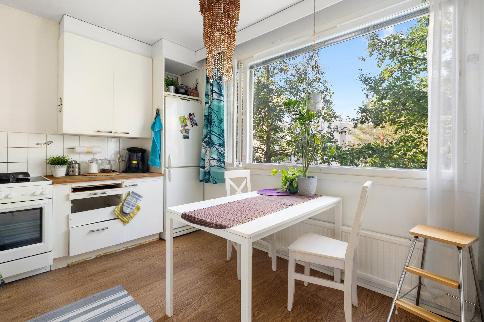 Opettajanraitti 7, Hervanta, Tampere