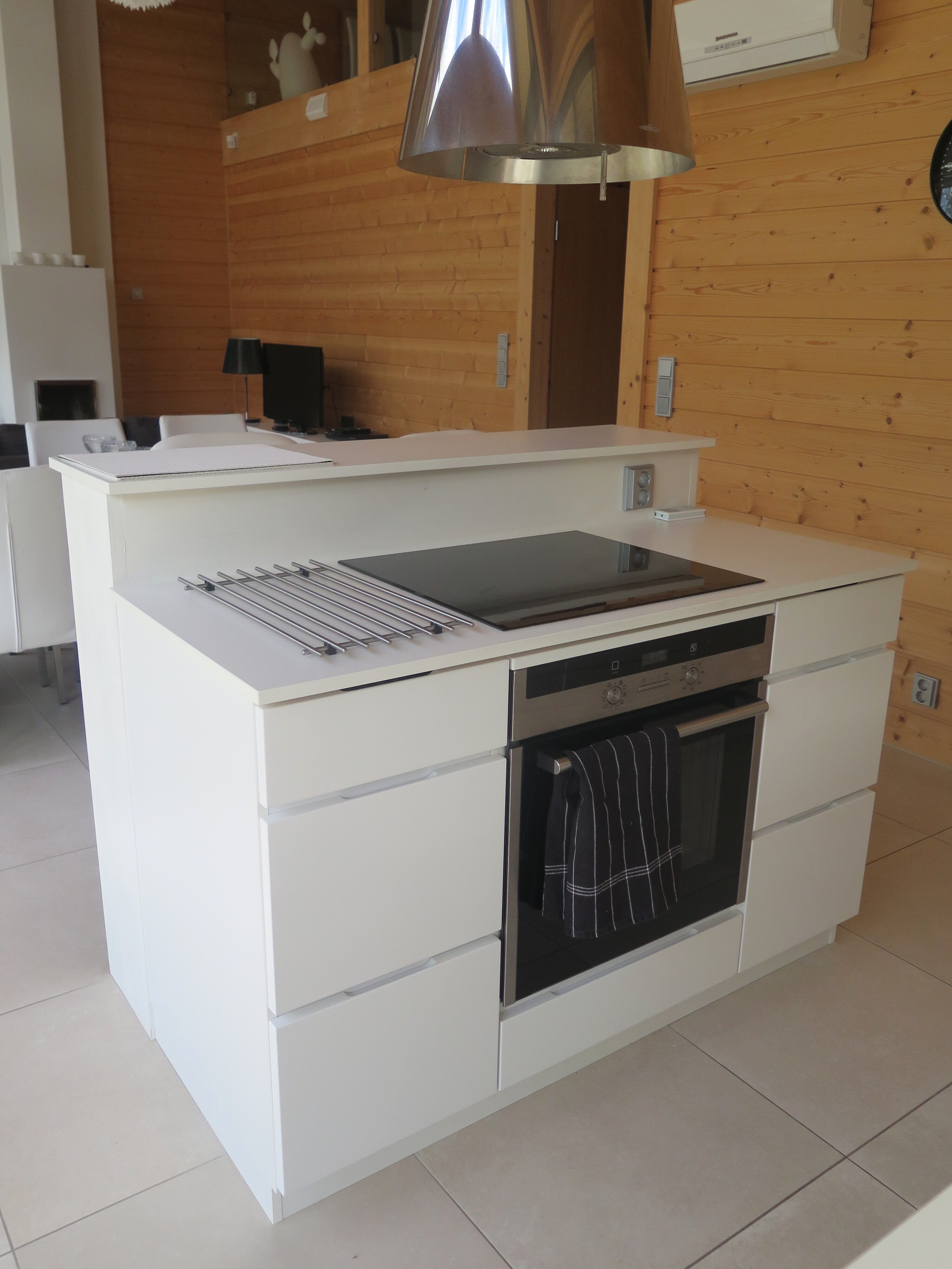 Mesikuja 4, Ähtäri, Ähtäri