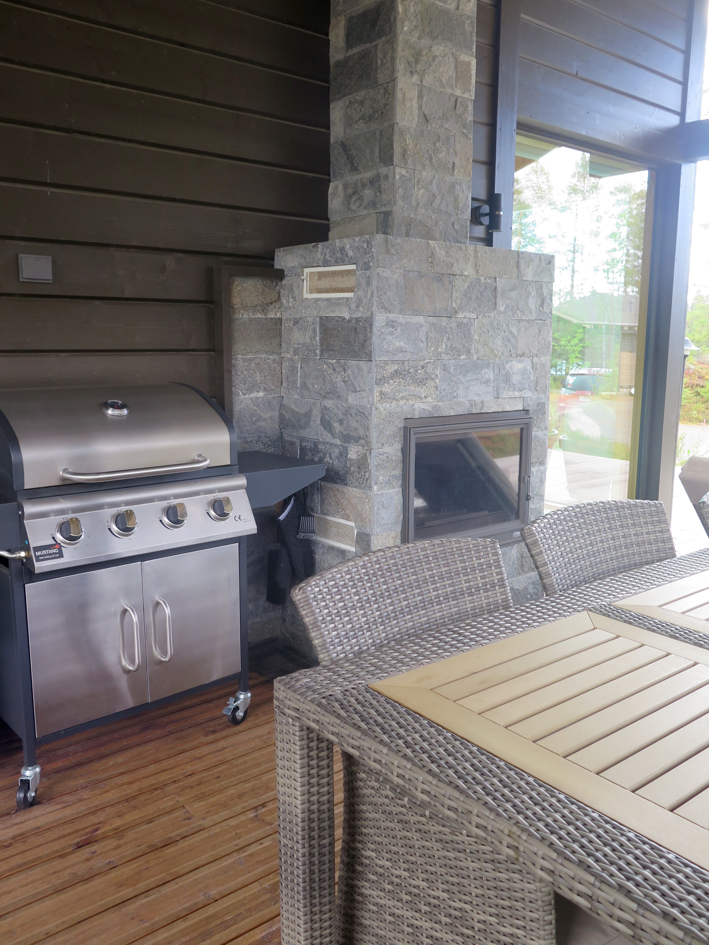 Mesikuja 4, Ähtäri, Ähtäri