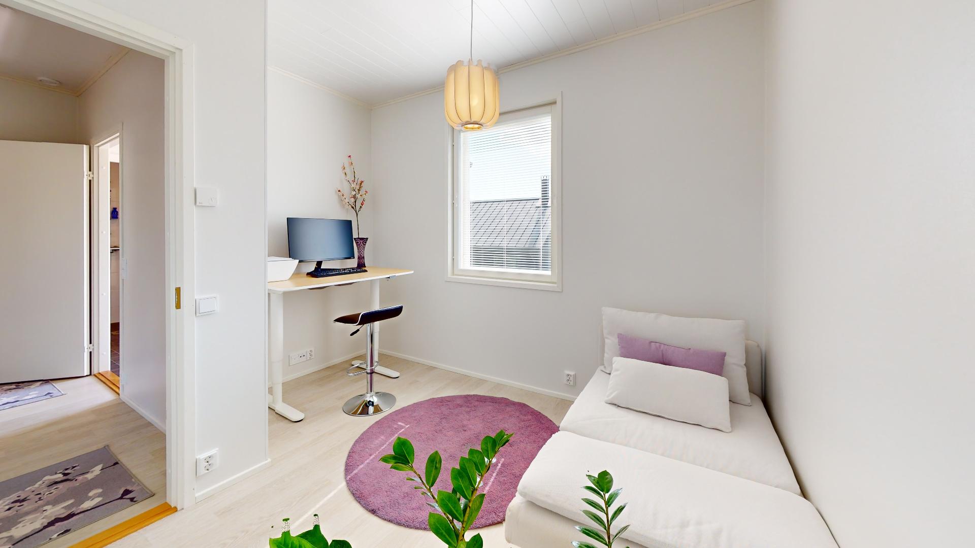 Yläkerran toinen makuuhuone