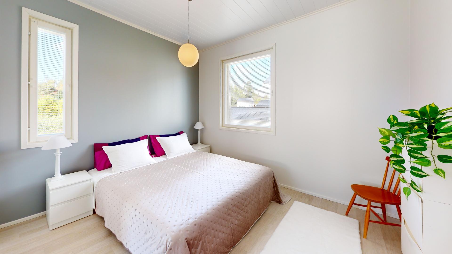 Yläkerran makuuhuone