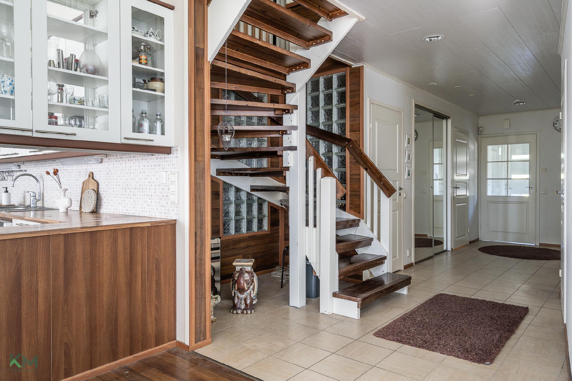 Martinpolku 7, Asemanseutu, Kempele