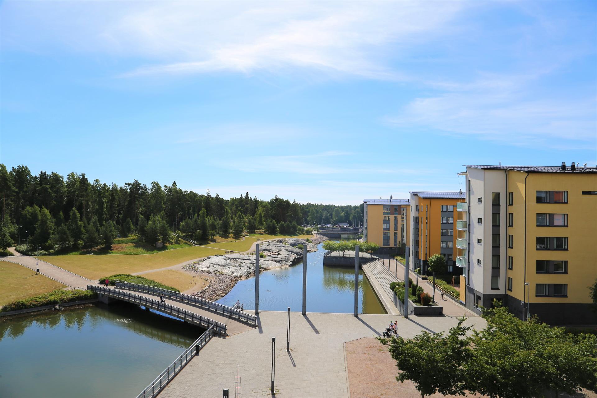 Aurinkotuulenkatu 10, Aurinkolahti, Helsinki