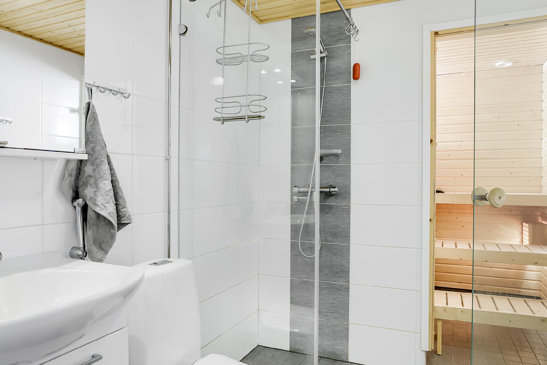 Aurinkotuulenkatu 10, Aurinkolahti, Helsinki