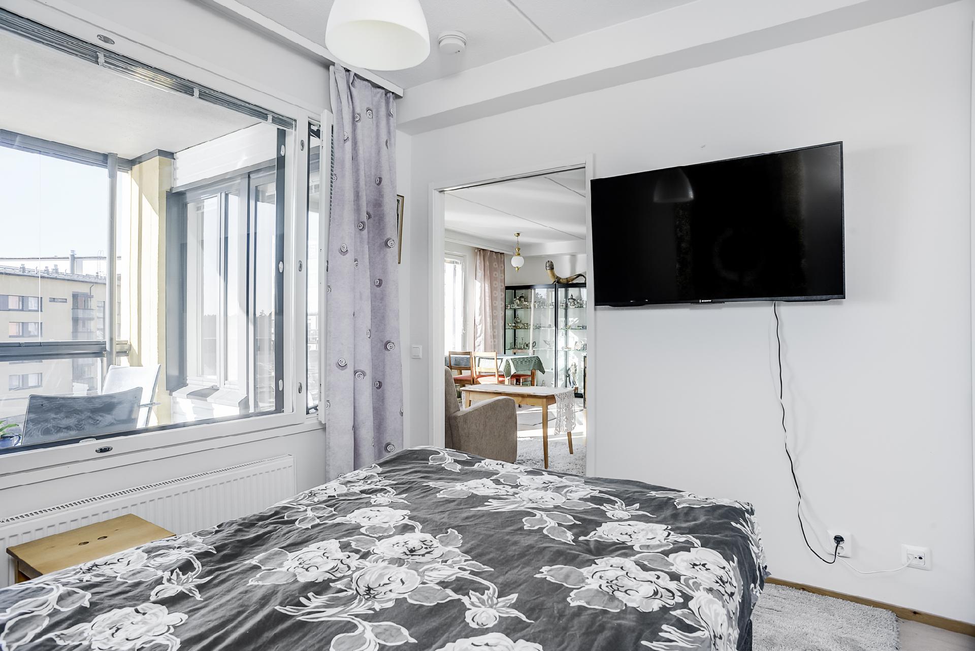 Aurinkotuulenkatu 10, Aurinkolahti, Helsinki