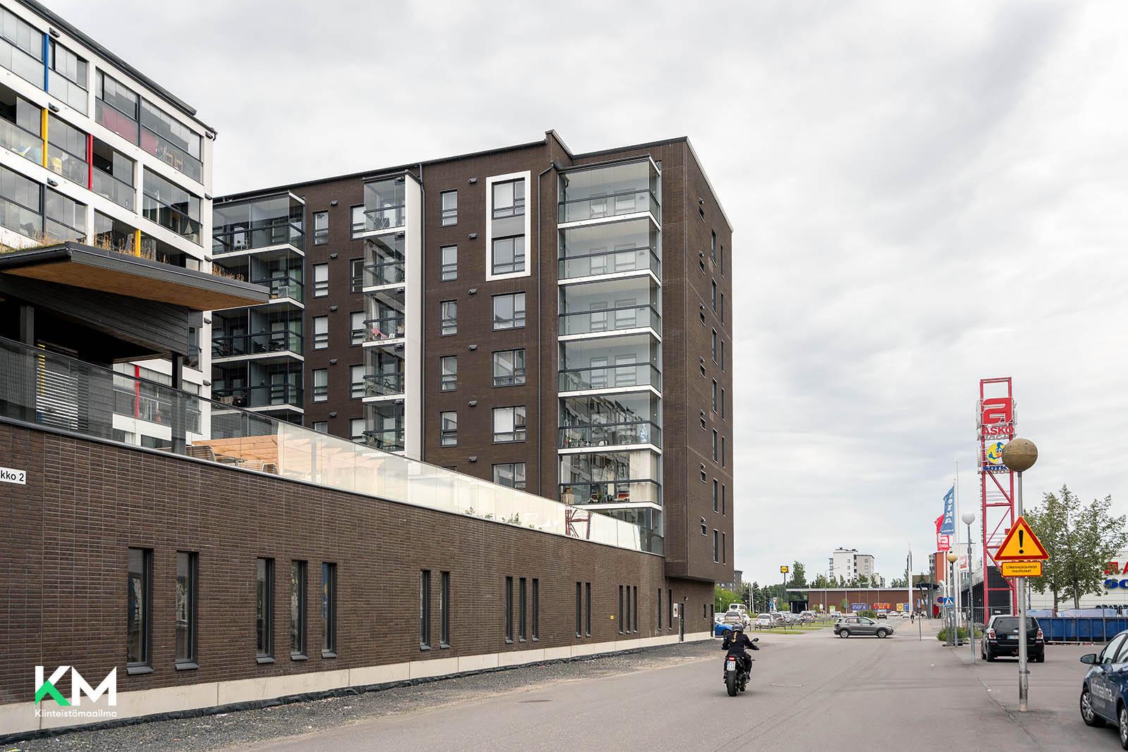 Tahtipuikko 2, Taka-Lyötty, Oulu