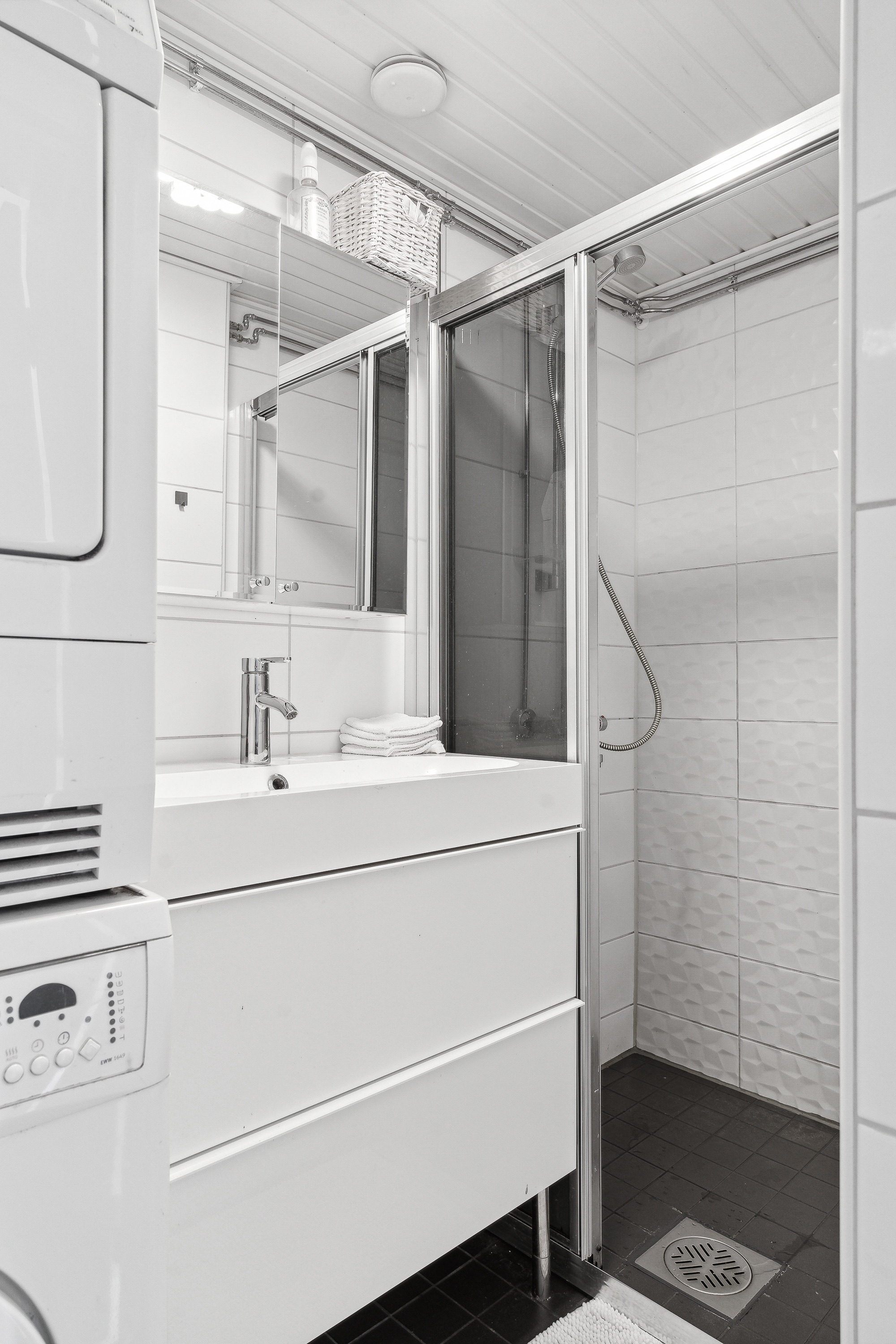 Pesuhuone, jossa pesukoneliitäntä