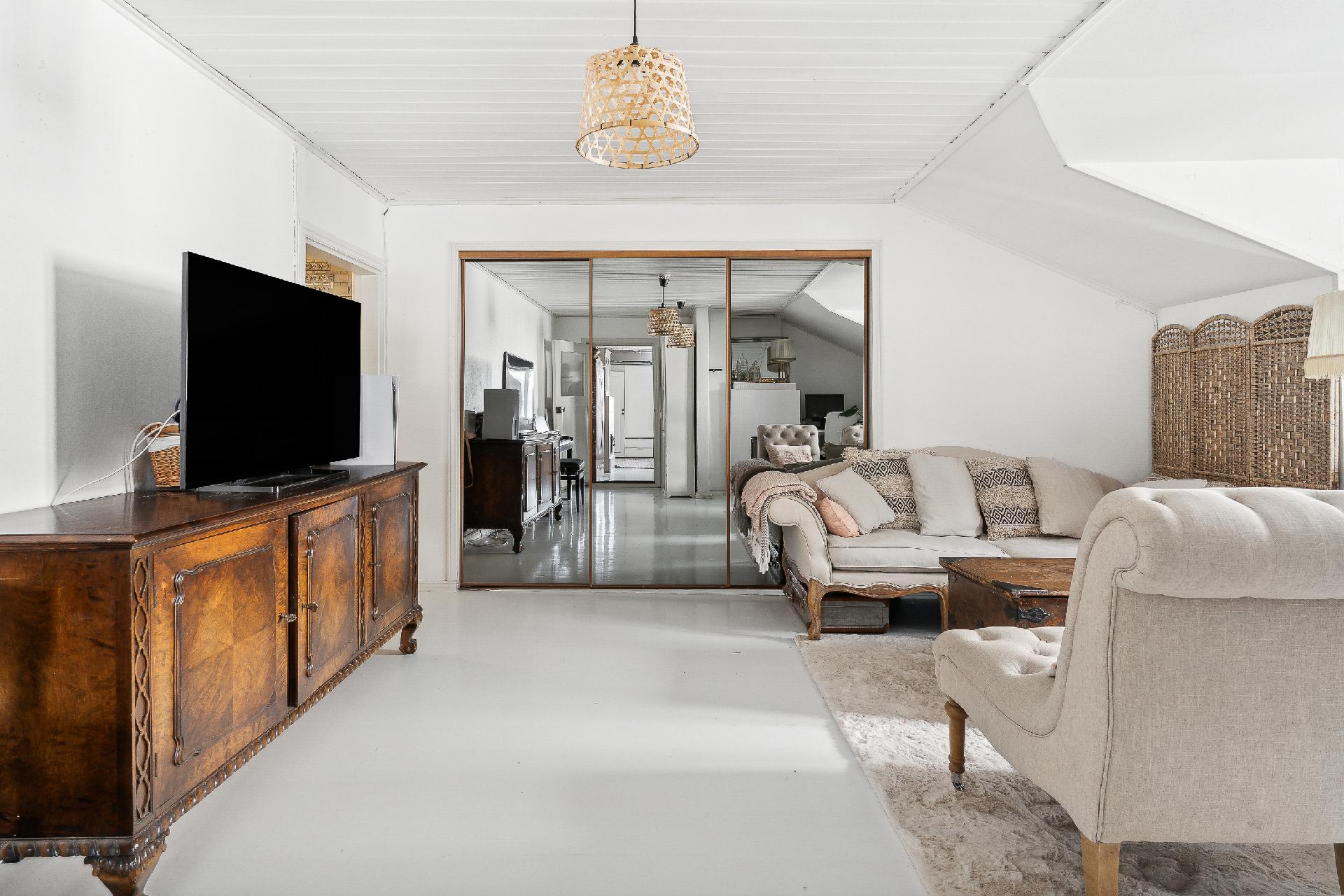 Lukiokatu 15, Keskusta, Porvoo