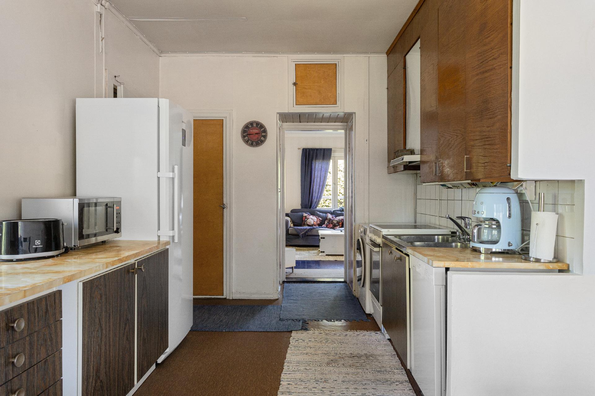 Asemantie 10, Kausala, Iitti