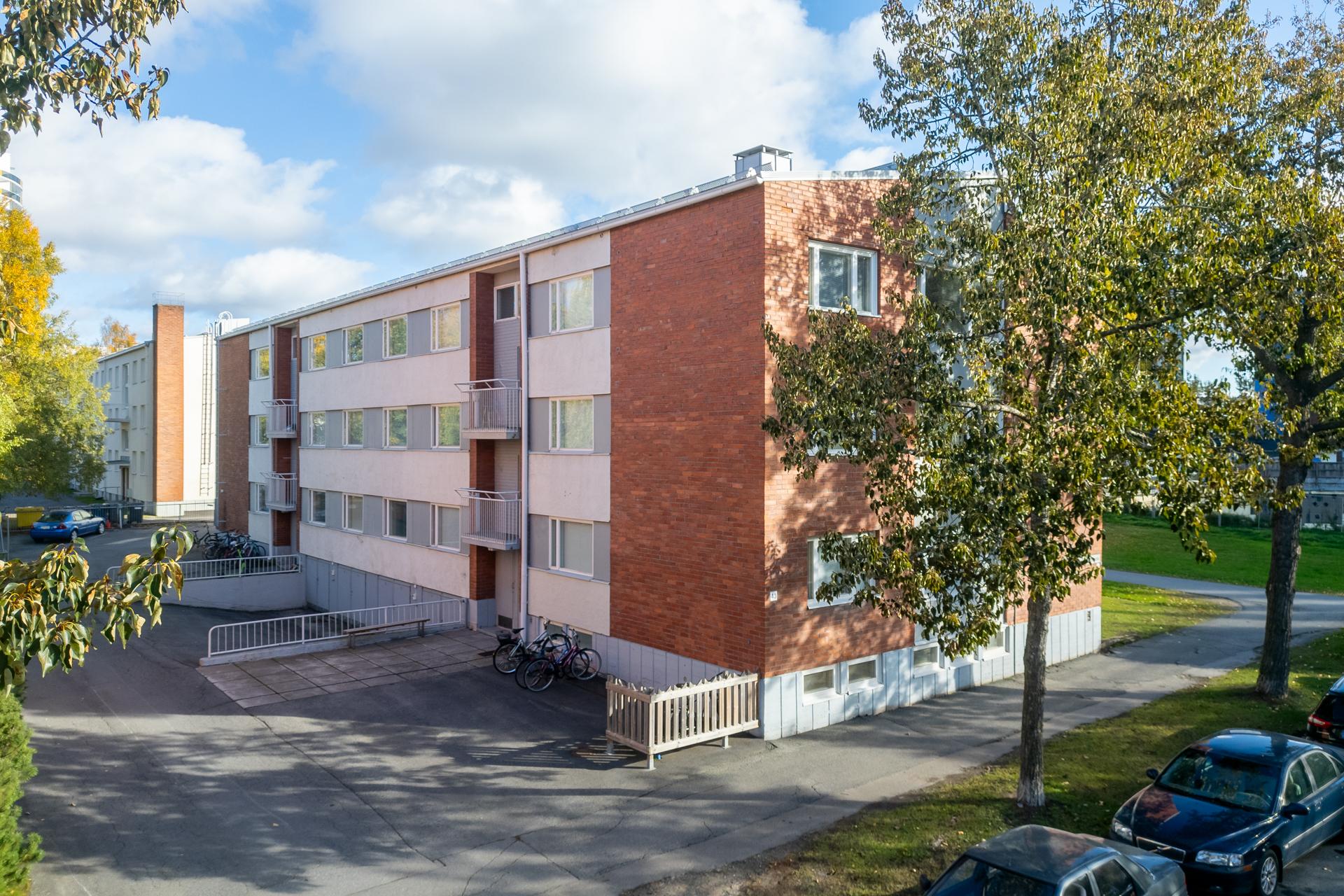 Tarkka-ampujankatu 43, Heinäpää, Oulu