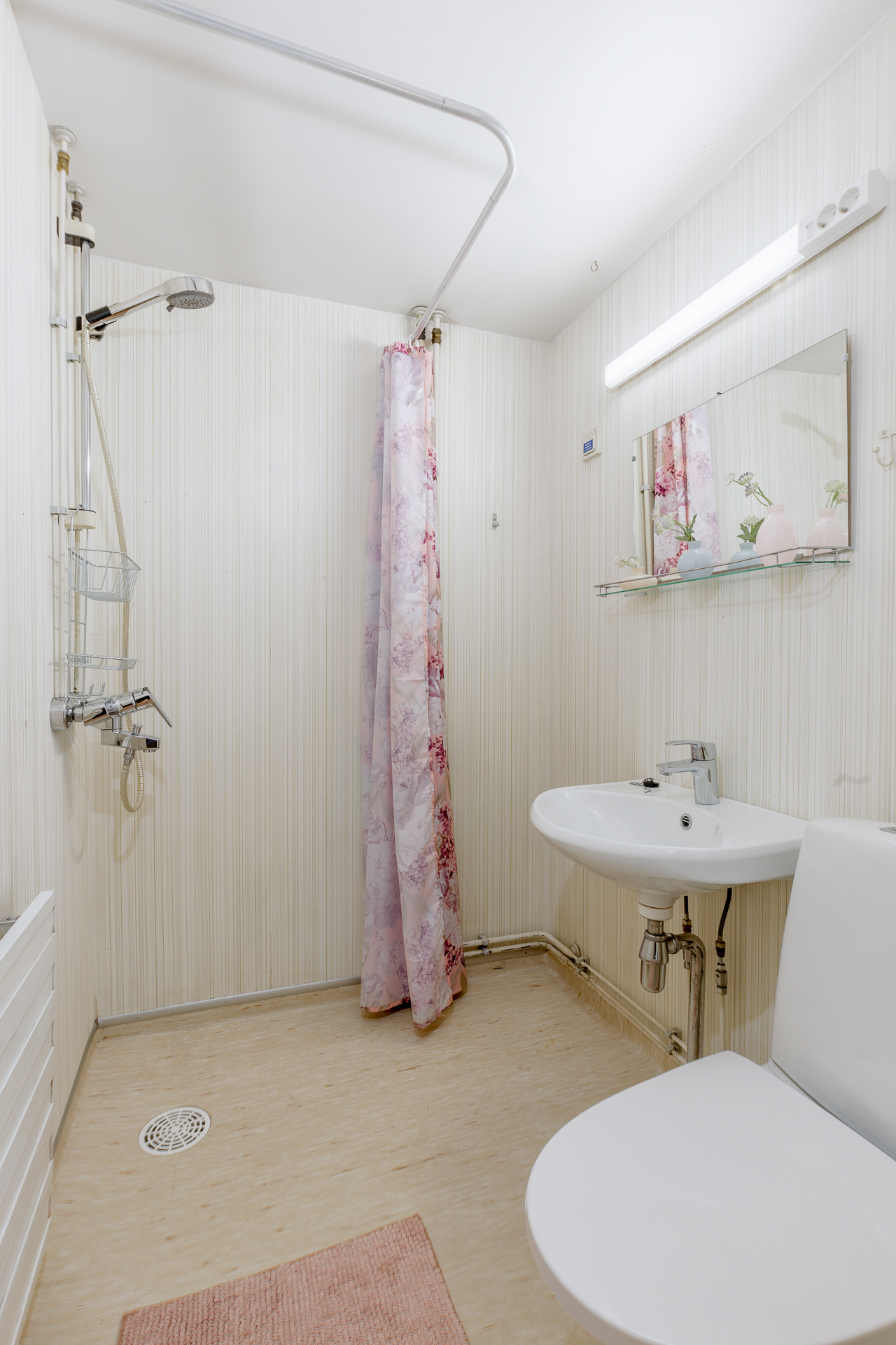 Keskikatu 13, Tehdas, Hyvinkää