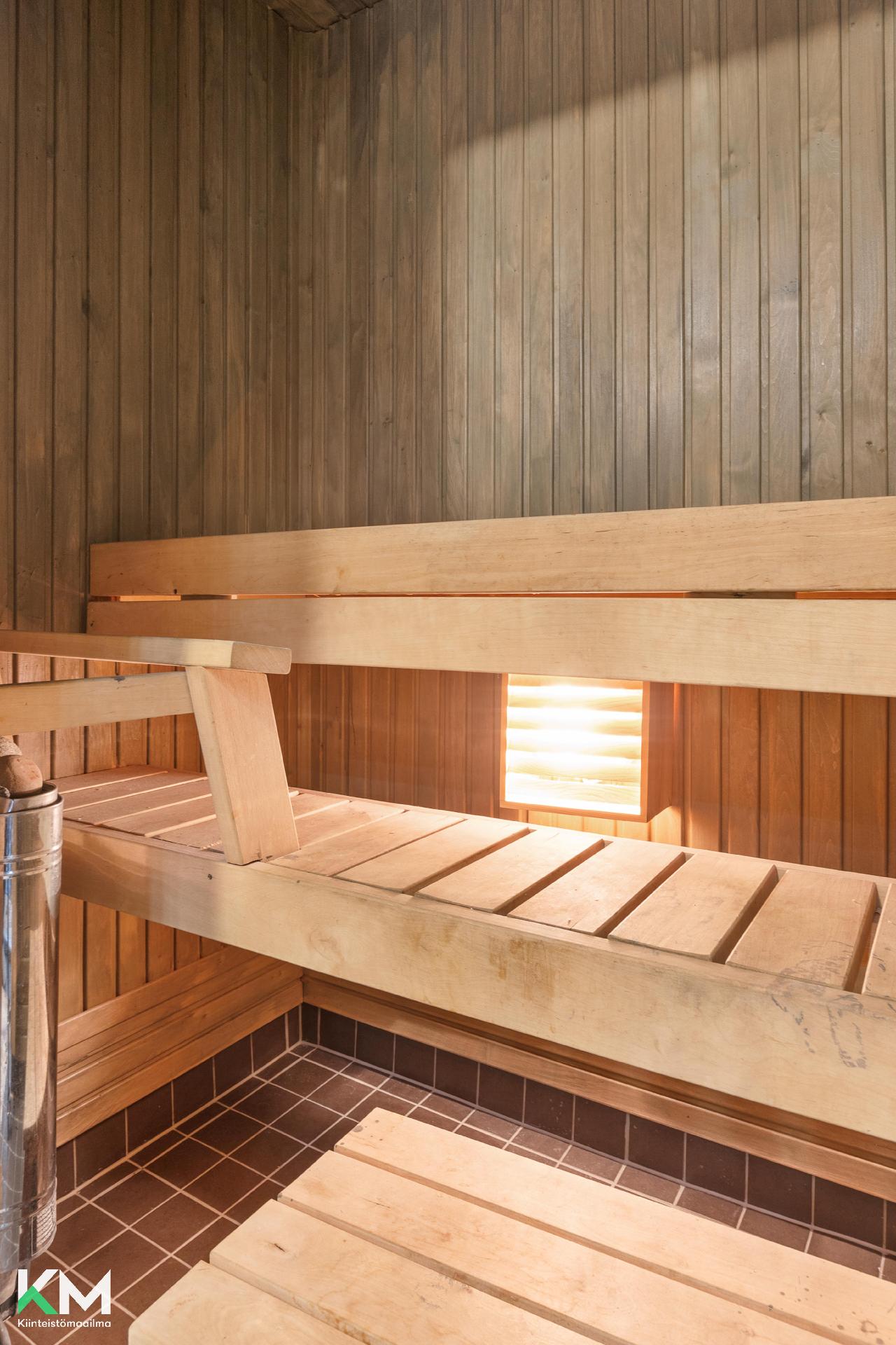 Rautatienkatu 10, Keskusta, Lahti