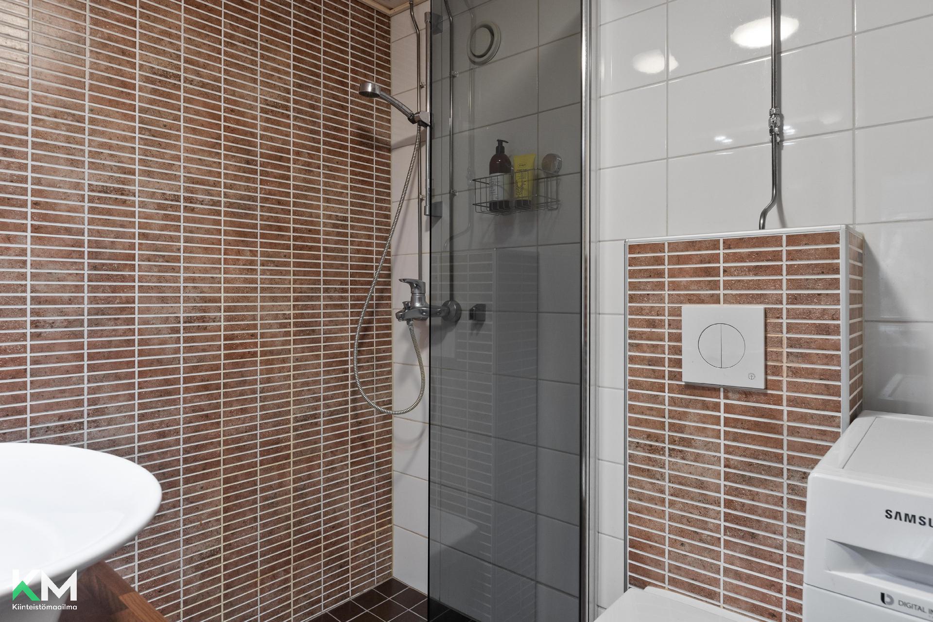 Rautatienkatu 10, Keskusta, Lahti