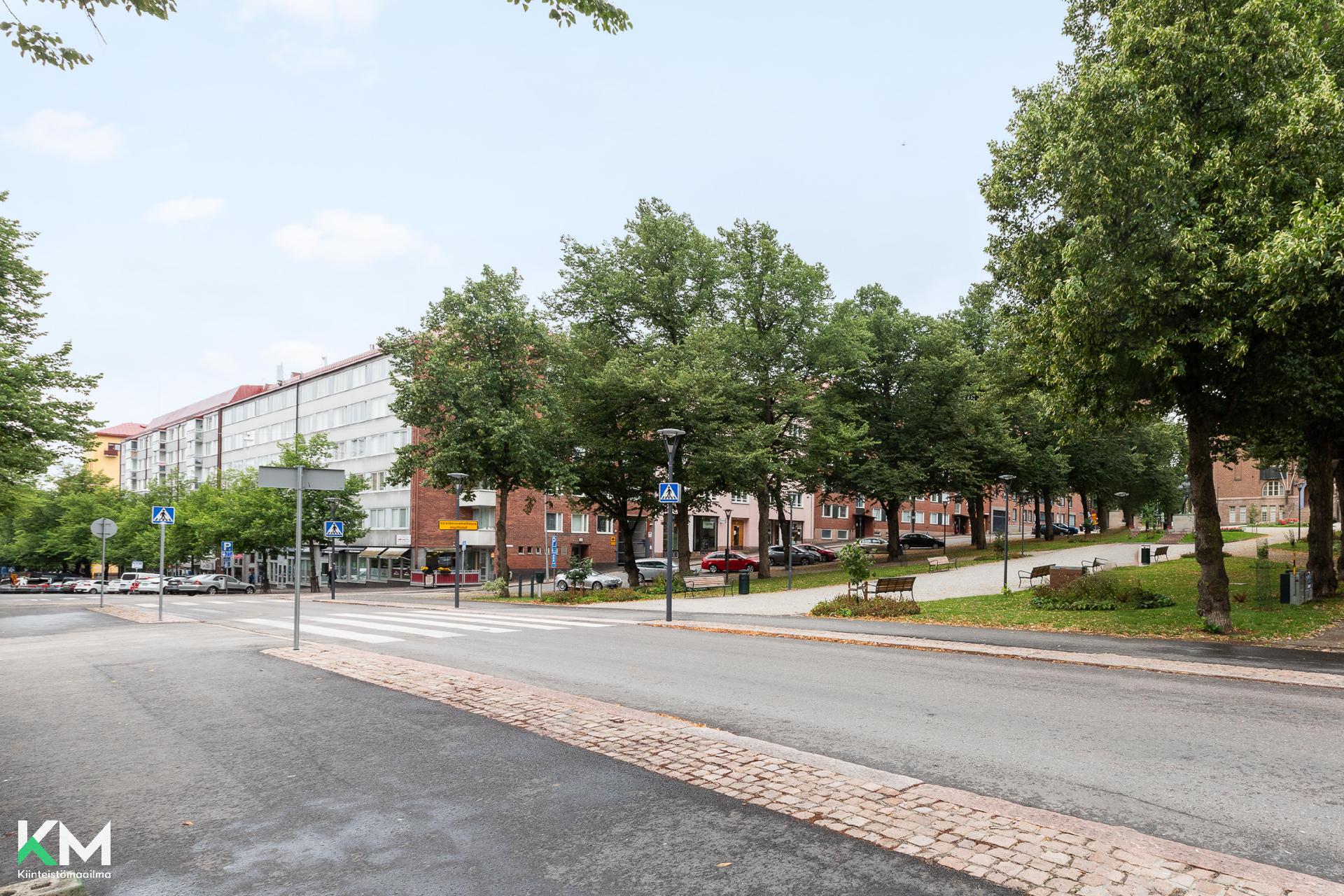 Rautatienkatu 10, Keskusta, Lahti