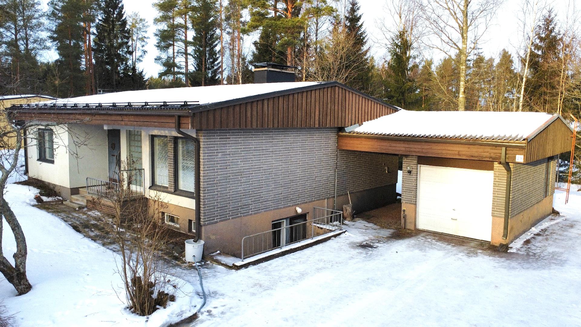 Suntiontie 29, Kurikka