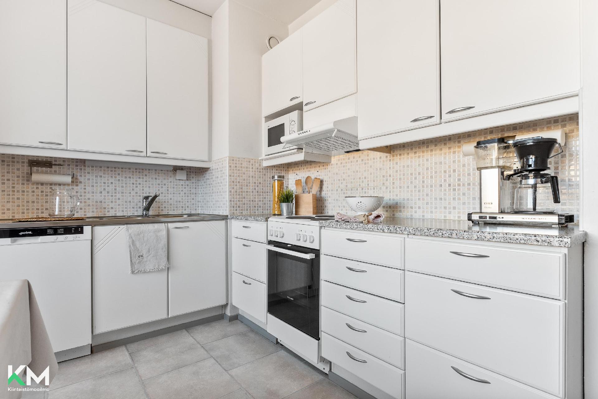 Keskuskatu 3, Salpakangas, Hollola