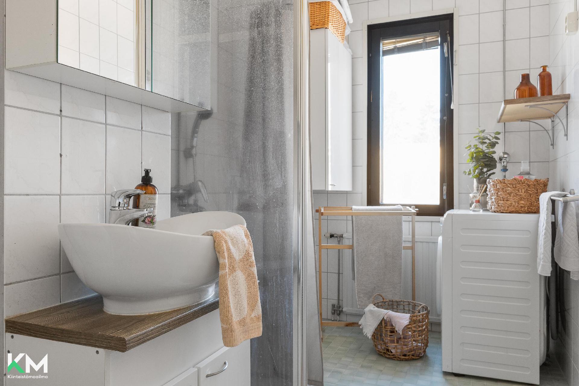 Keskuskatu 3, Salpakangas, Hollola