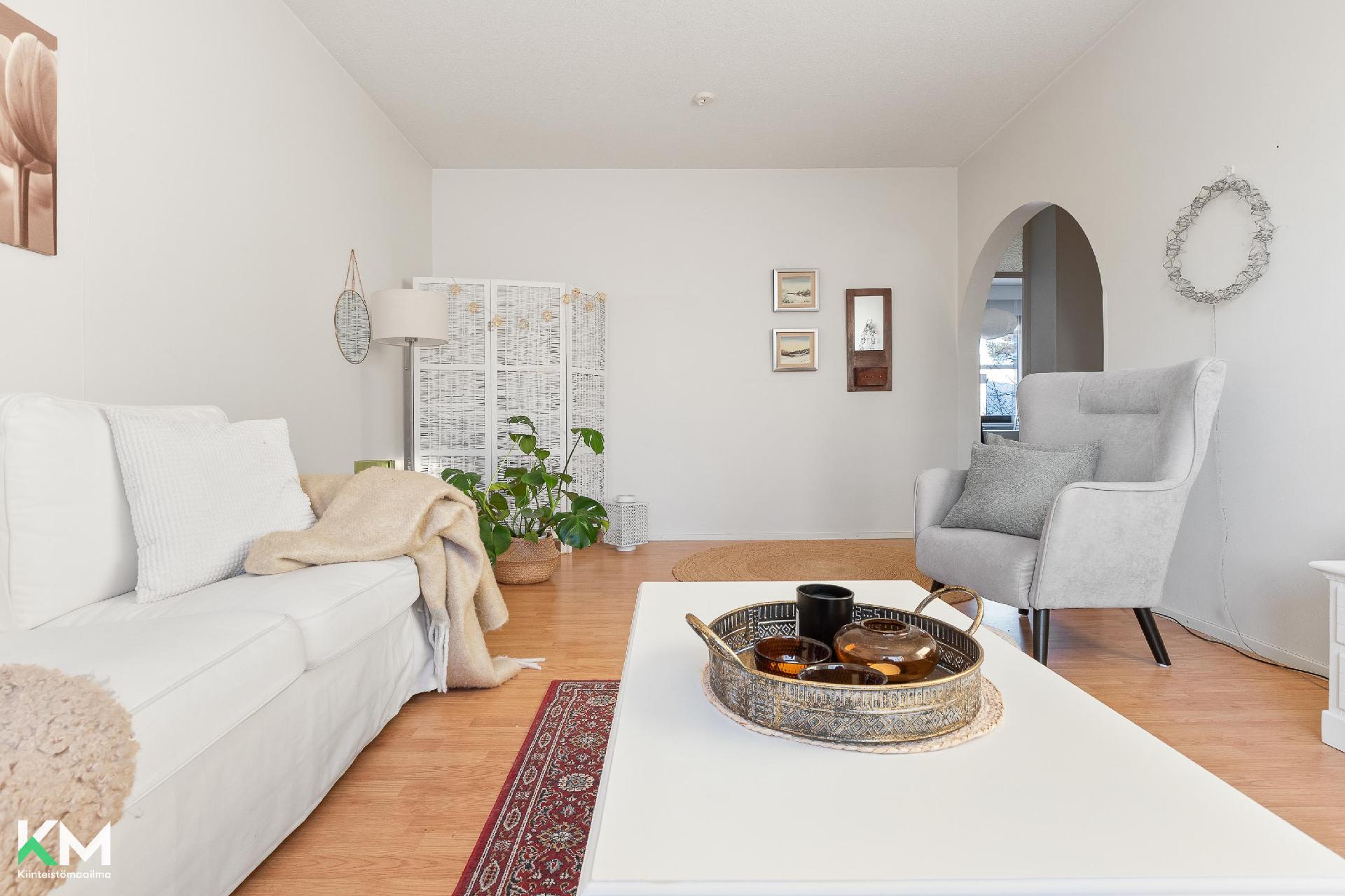 Keskuskatu 3, Salpakangas, Hollola