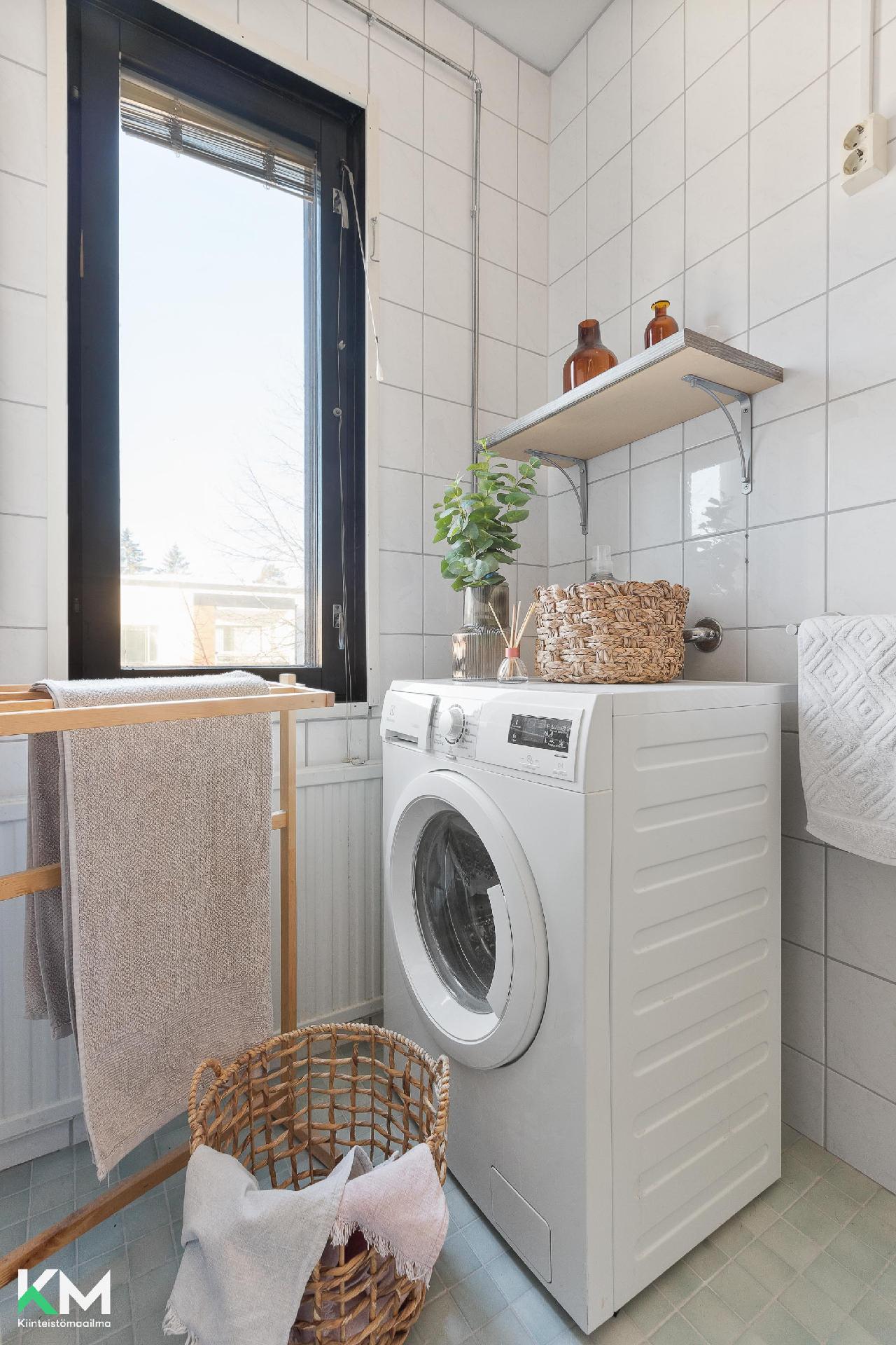 Keskuskatu 3, Salpakangas, Hollola