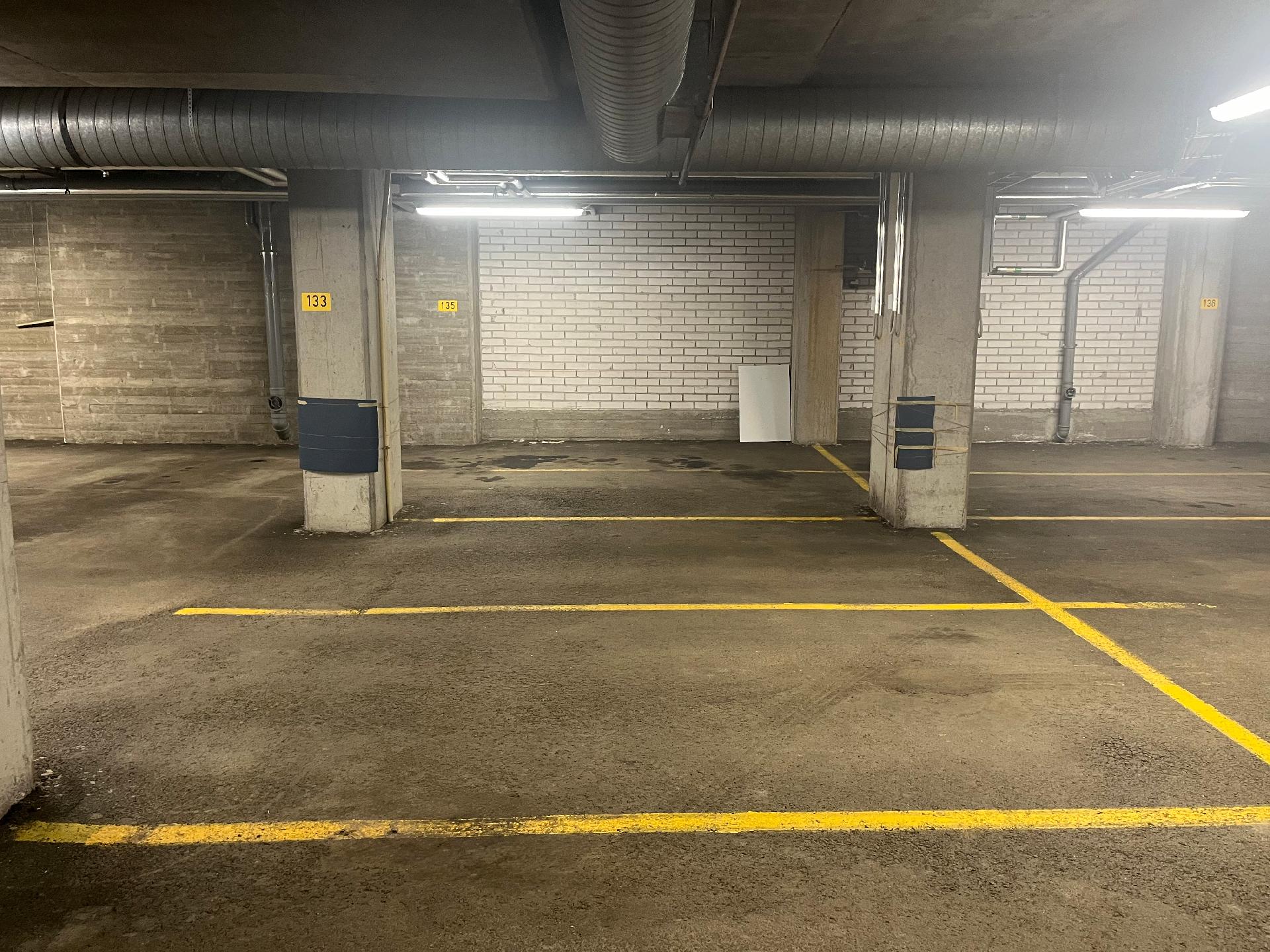 Köydenpunojankatu 8, Kamppi, Helsinki