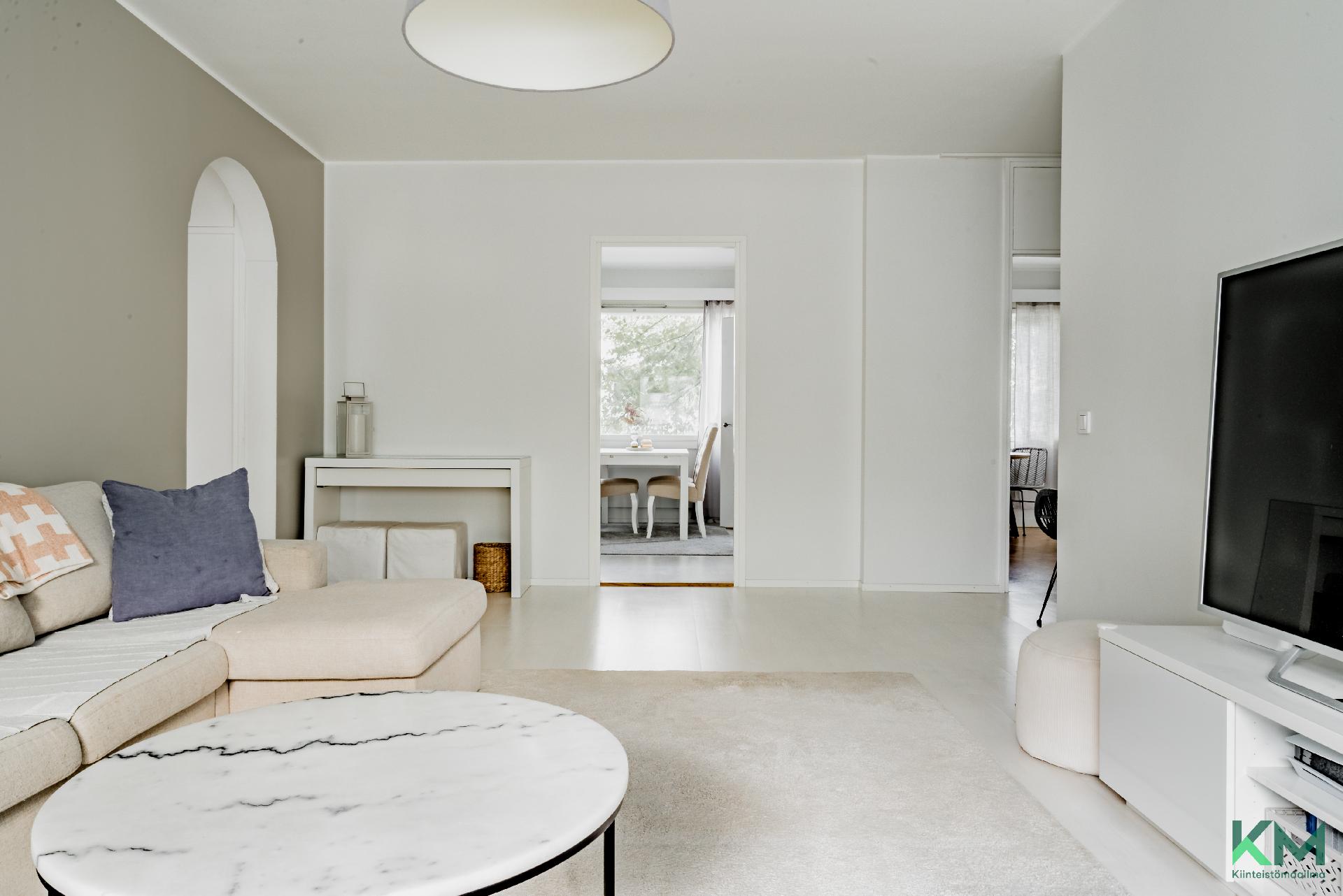 Uomakuja 6, Louhela, Vantaa