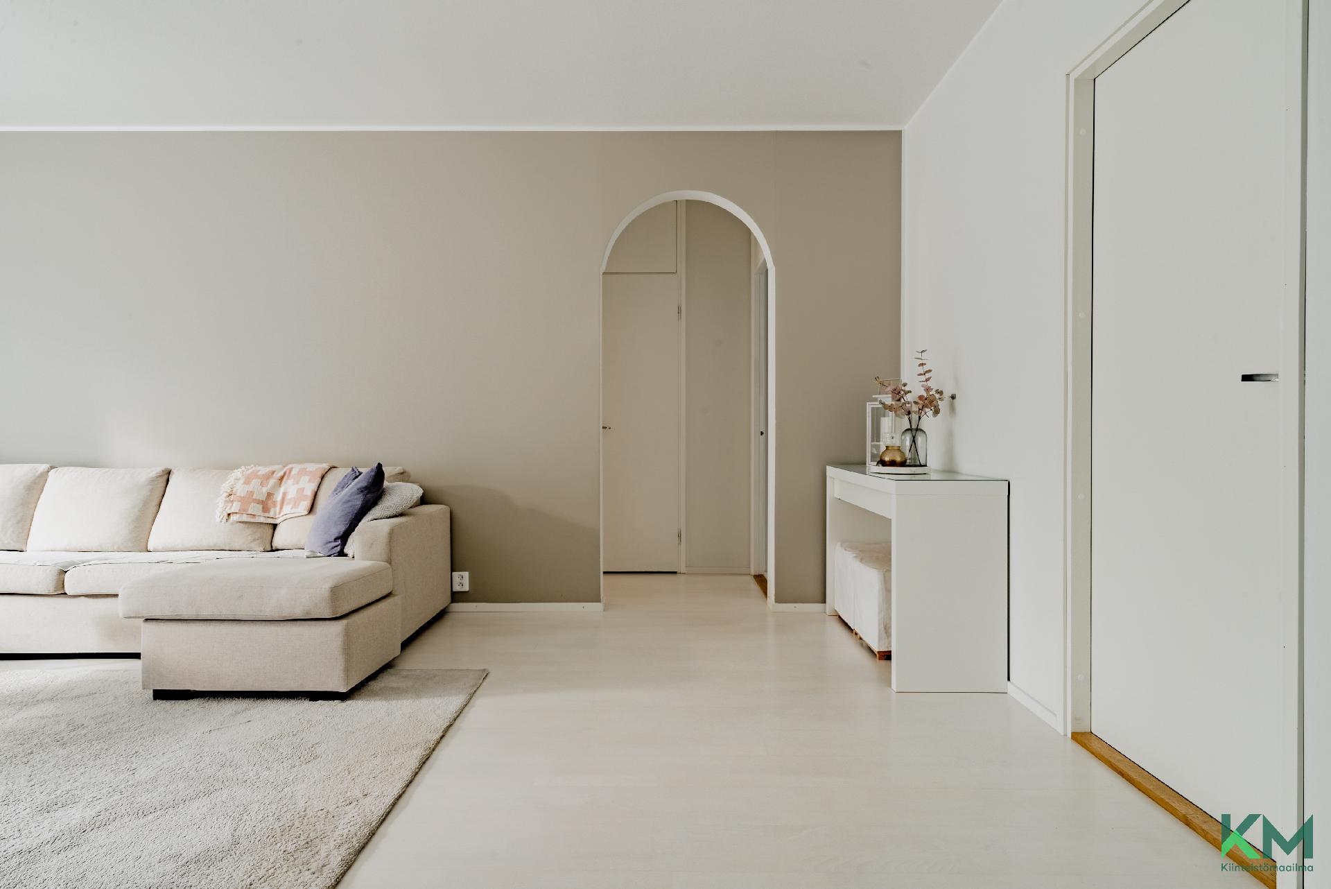 Uomakuja 6, Louhela, Vantaa