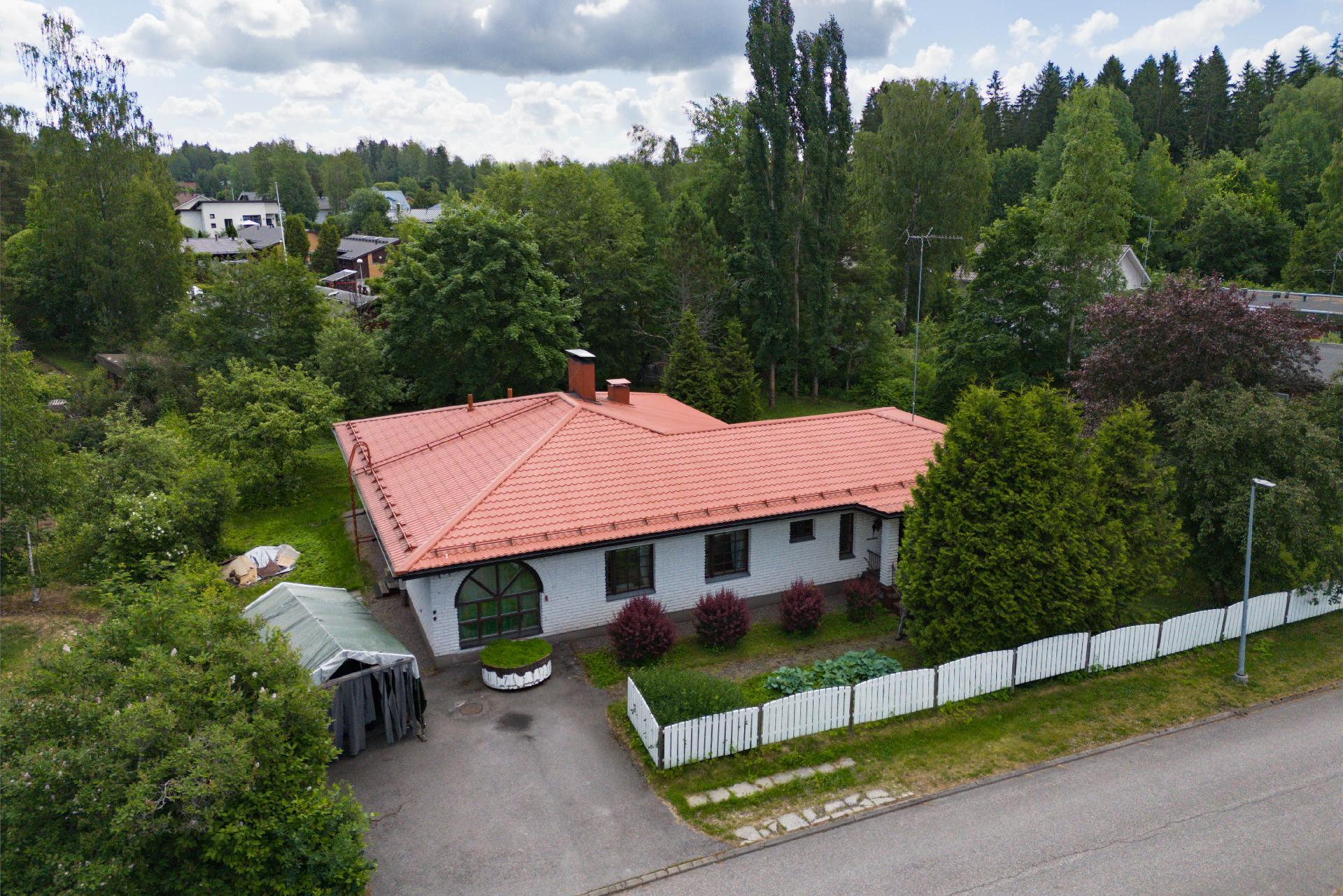 Vesikkotie 7, Metsola, Vantaa