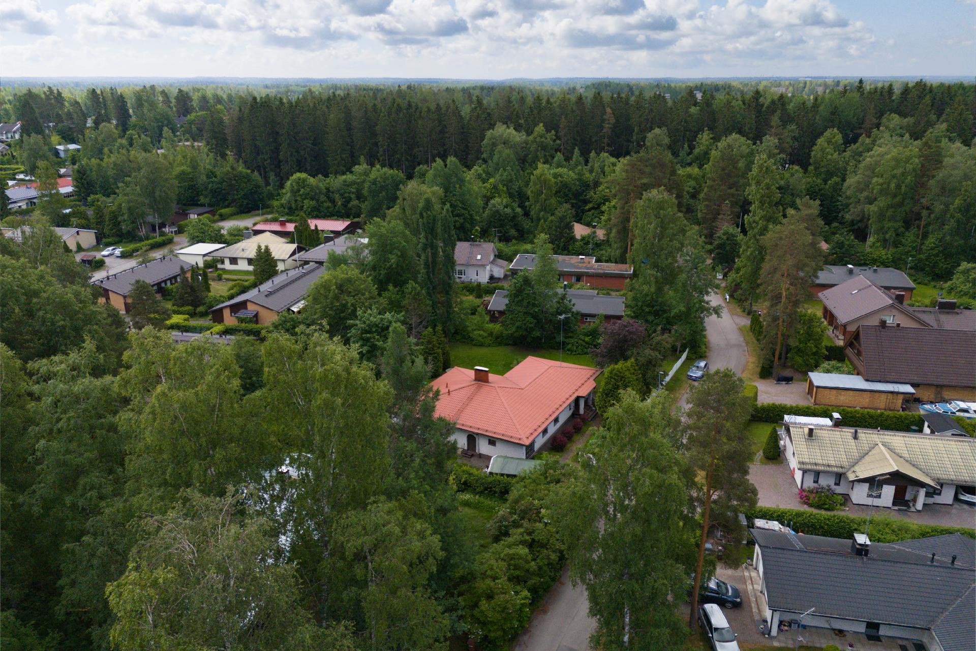 Vesikkotie 7, Metsola, Vantaa