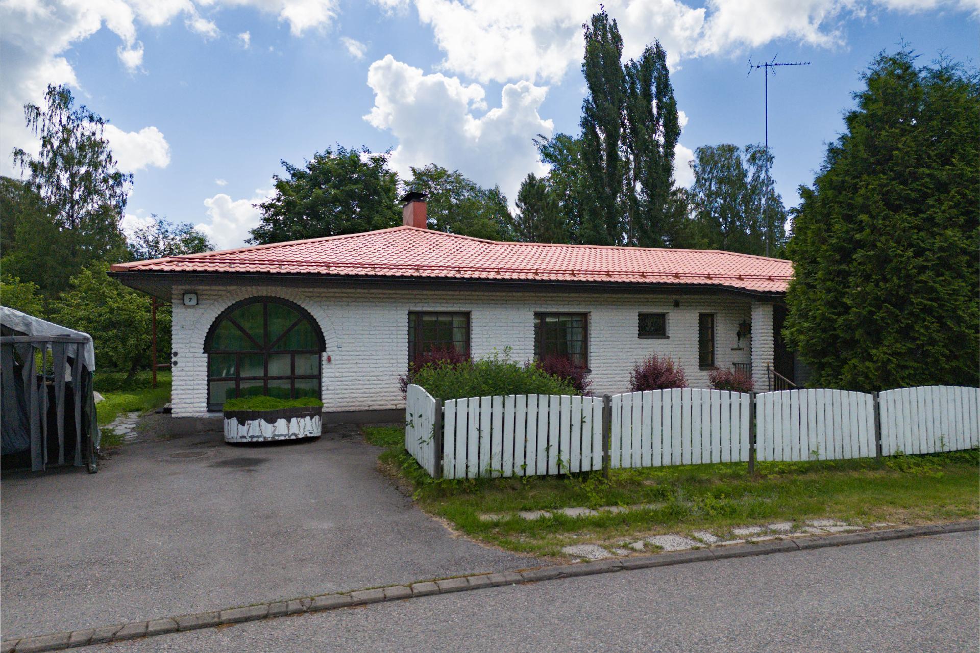 Vesikkotie 7, Metsola, Vantaa