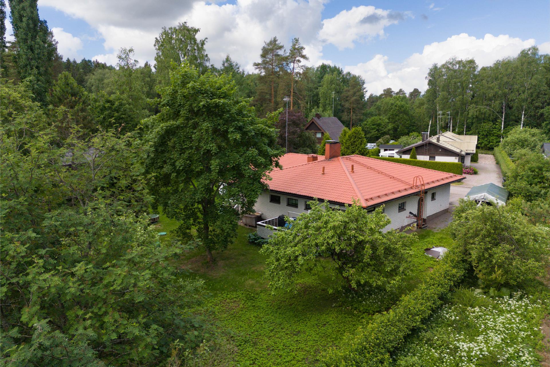 Vesikkotie 7, Metsola, Vantaa