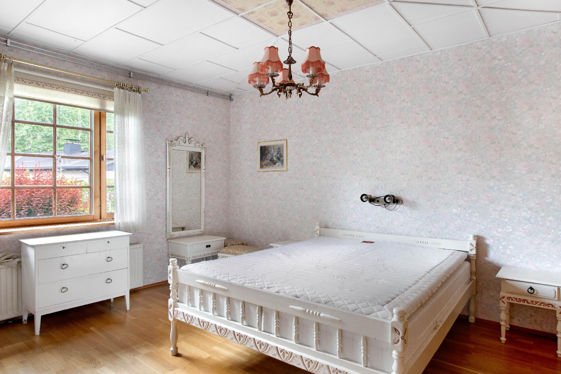 Vesikkotie 7, Metsola, Vantaa