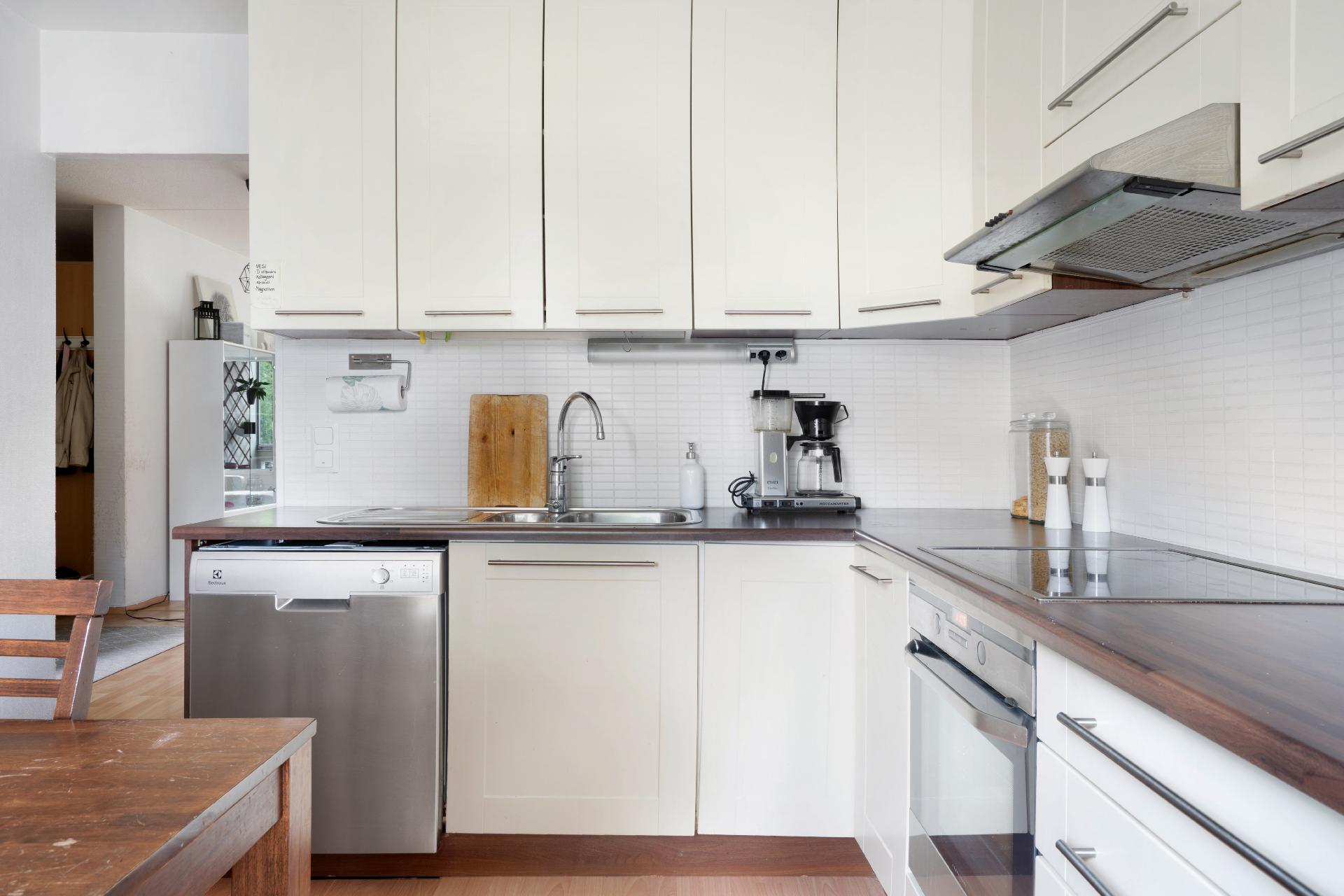 Raikurinne 1, Martinlaakso, Vantaa