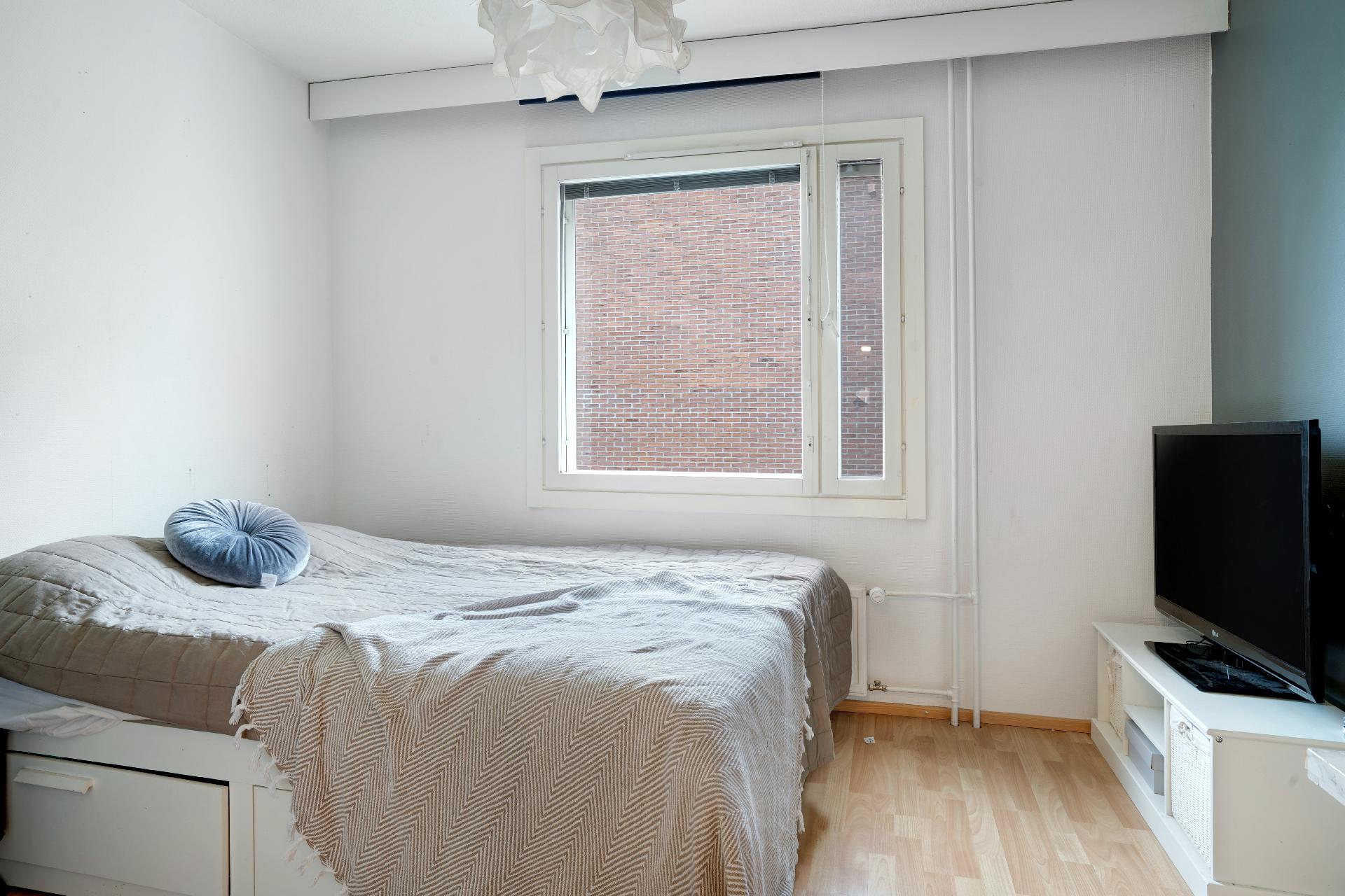 Raikurinne 1, Martinlaakso, Vantaa