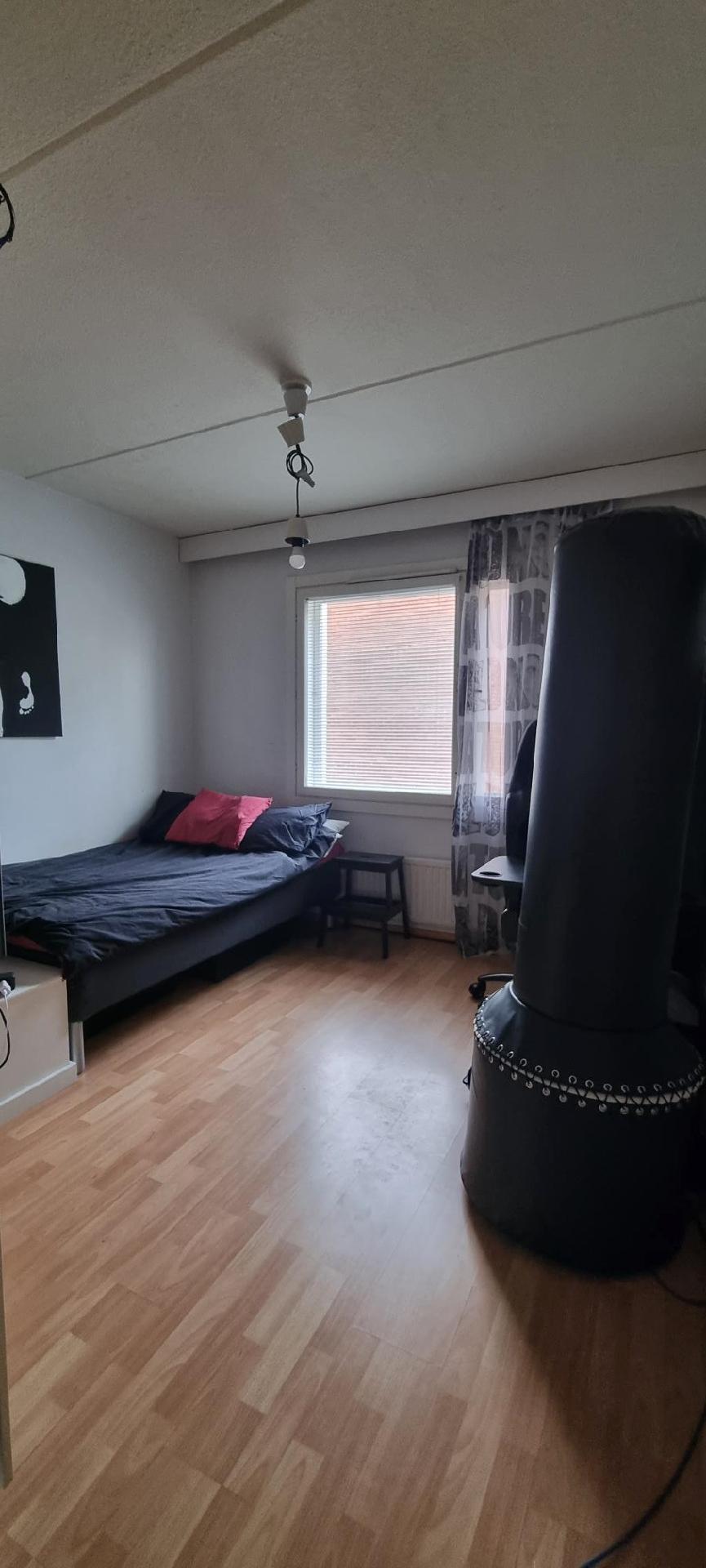 Raikurinne 1, Martinlaakso, Vantaa