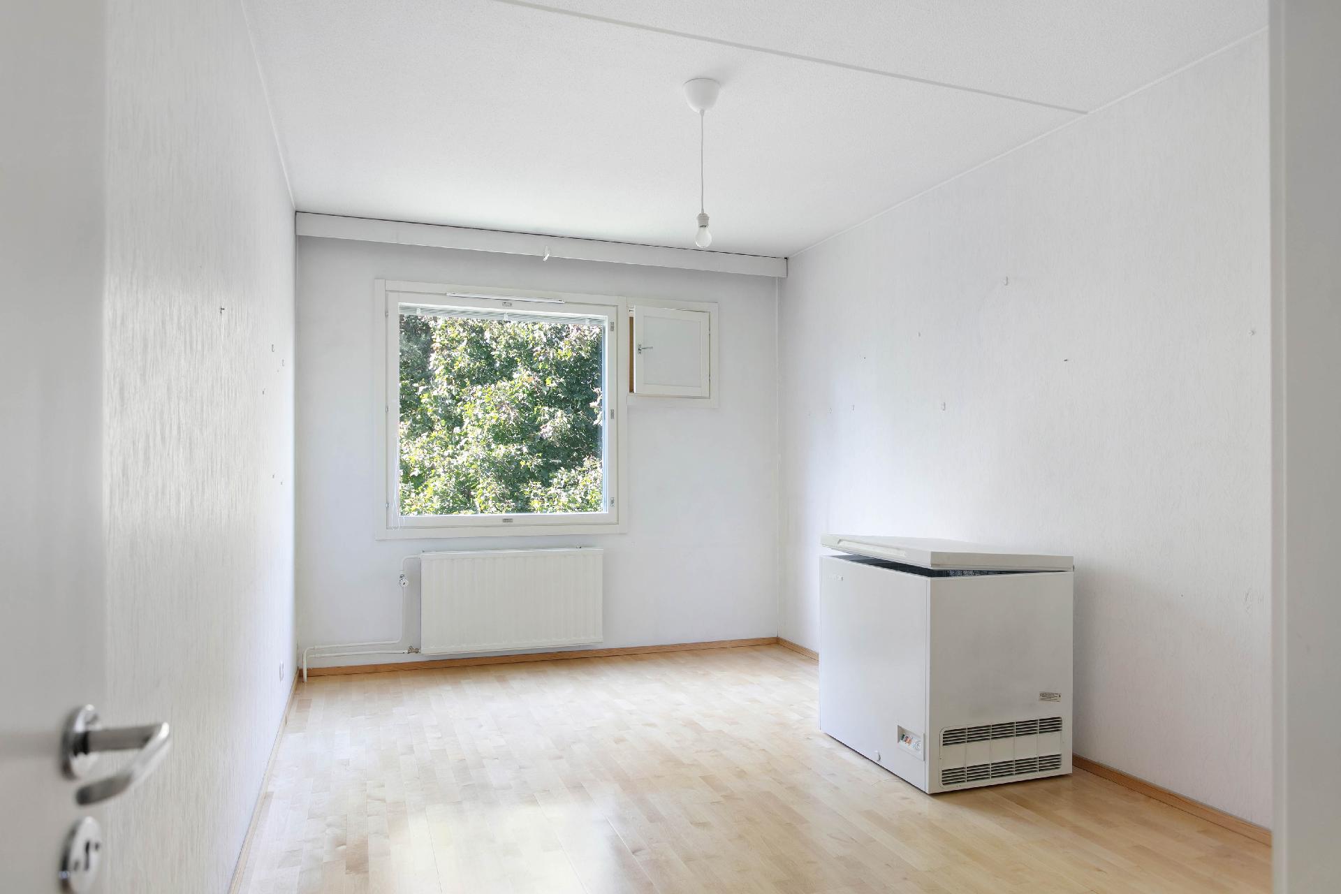 Simontie 6, Simonmetsä, Vantaa