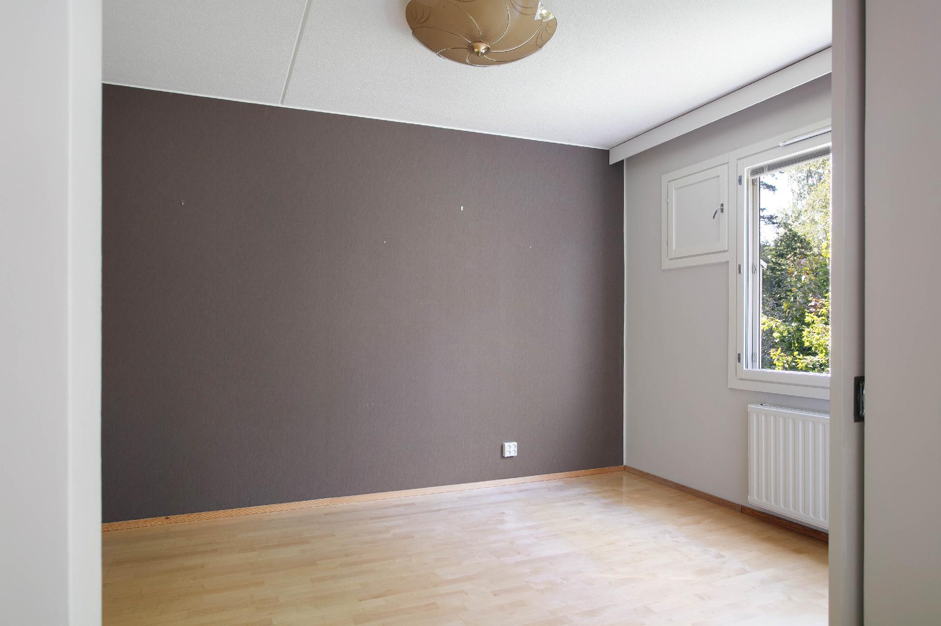 Simontie 6, Simonmetsä, Vantaa