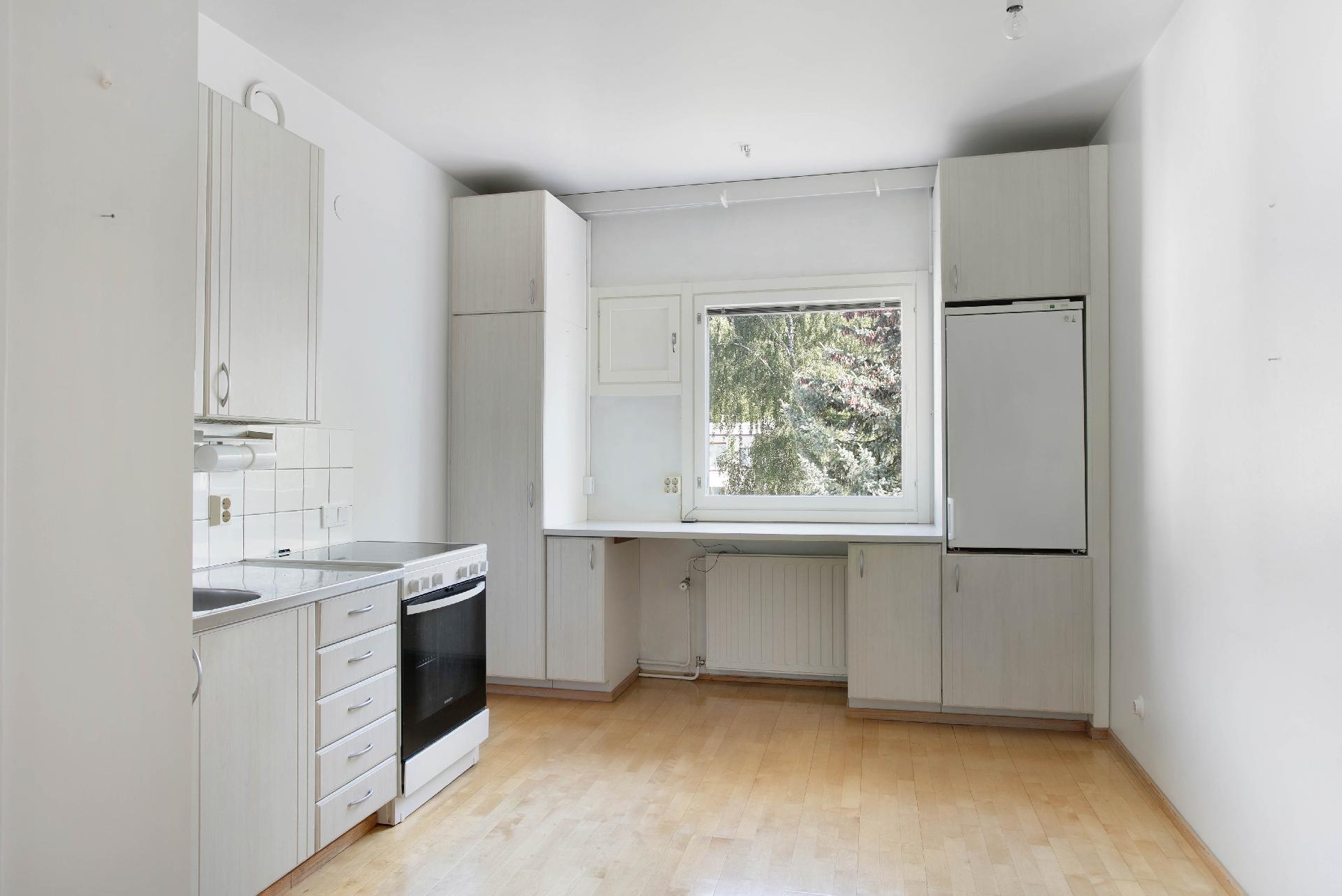 Simontie 6, Simonmetsä, Vantaa