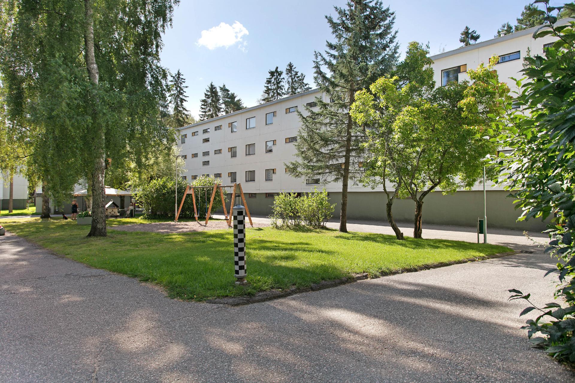 Simontie 6, Simonmetsä, Vantaa