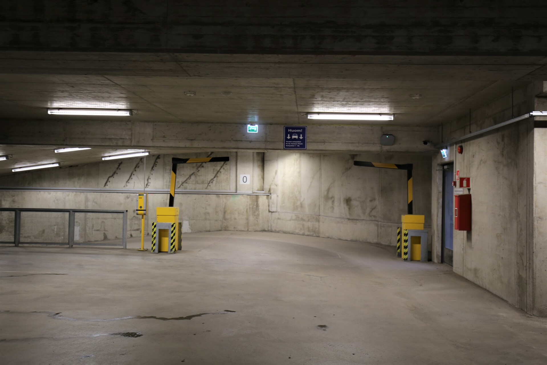 Autopaikka on vain yksi kerros alas sisäänajokerroksesta