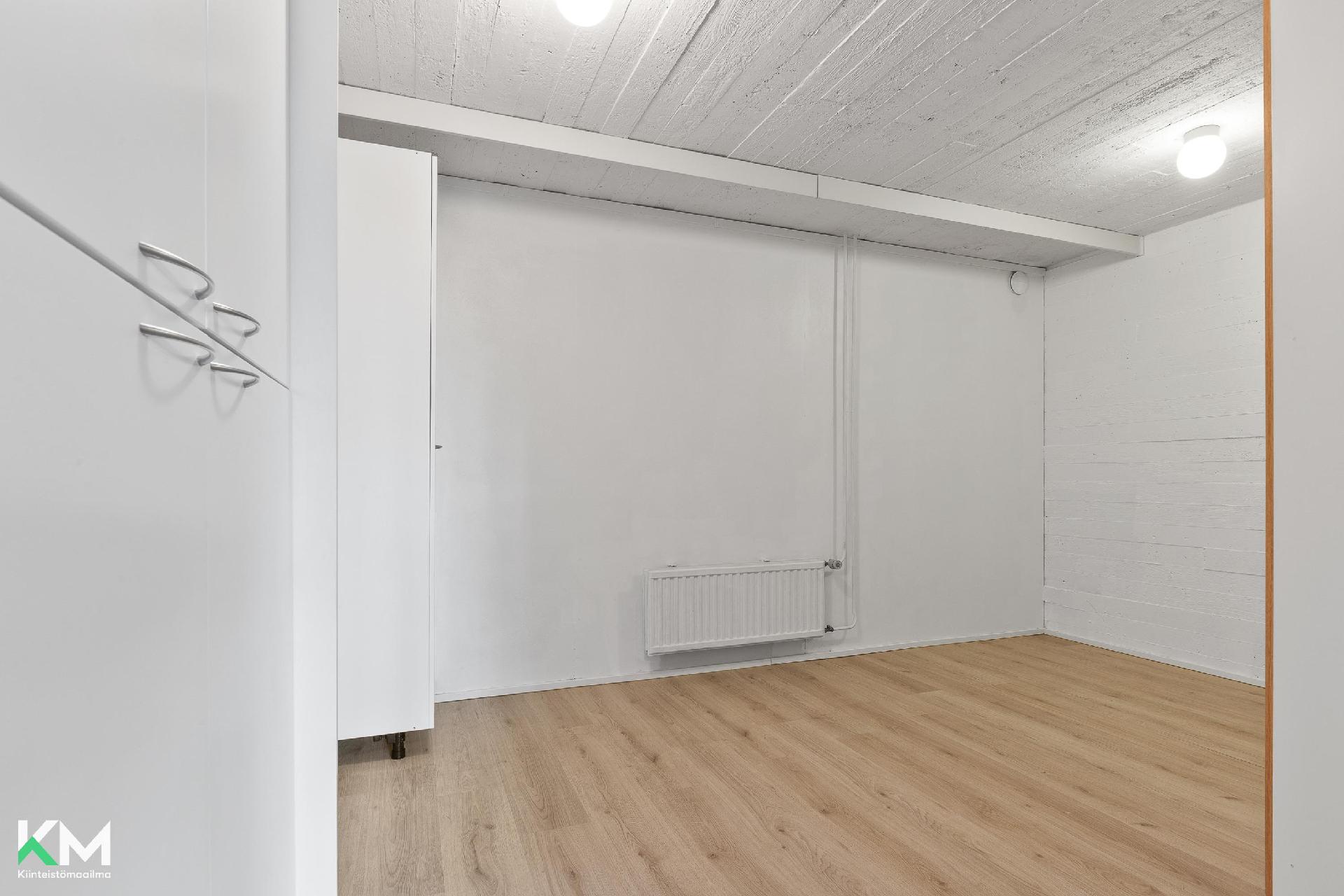 Mesikämmenkatu 2, Rautakankare, Lahti