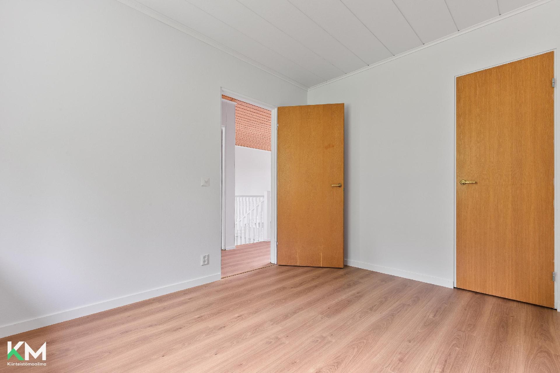 Mesikämmenkatu 2, Rautakankare, Lahti