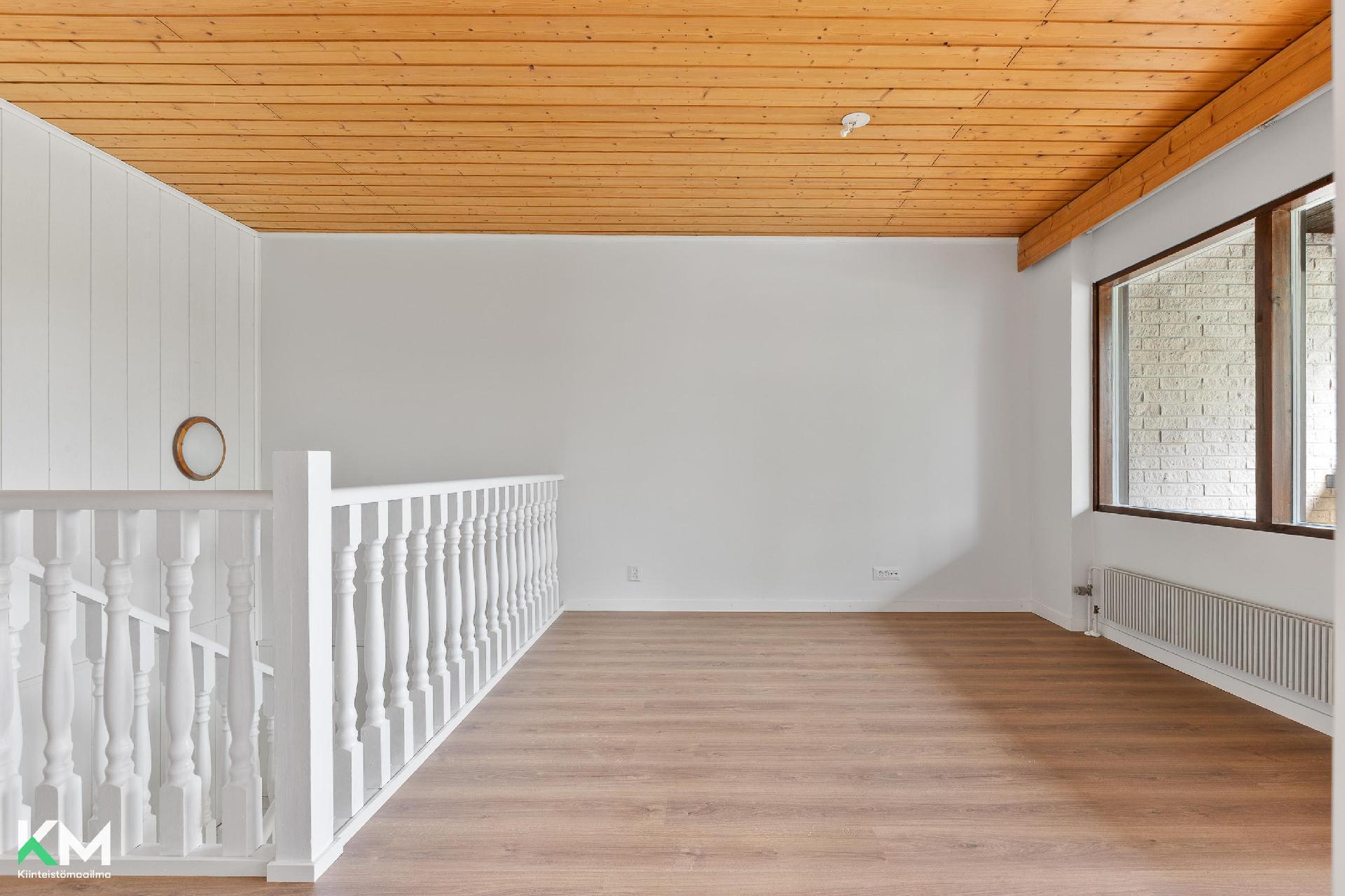 Mesikämmenkatu 2, Rautakankare, Lahti