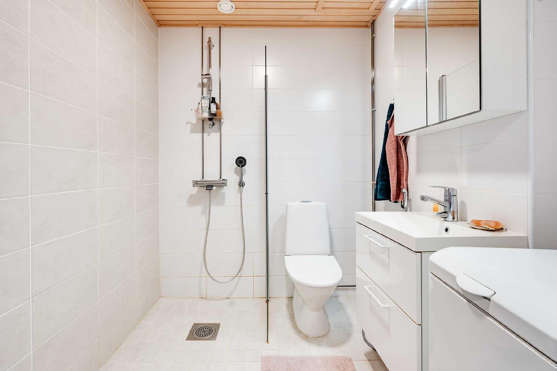 Pereensaarentie 8, Pere, Pirkkala