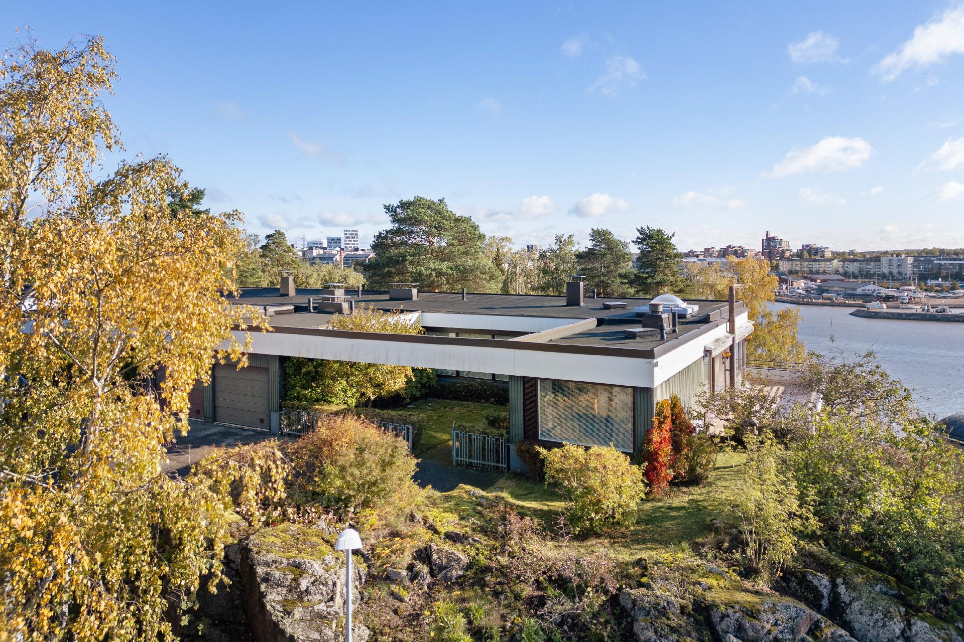 Vähäniityntie 19, Kulosaari, Helsinki