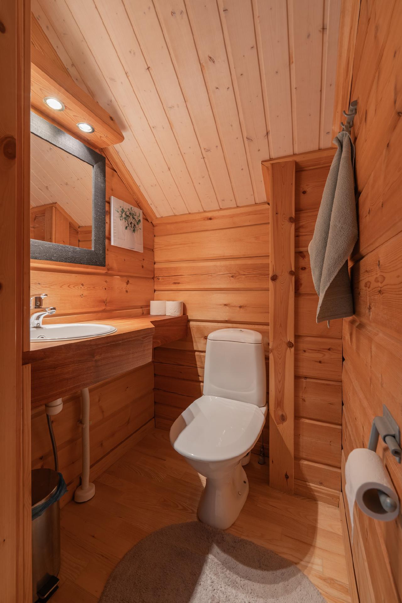 Kultarannantie 22, Tahkovuori, Kuopio