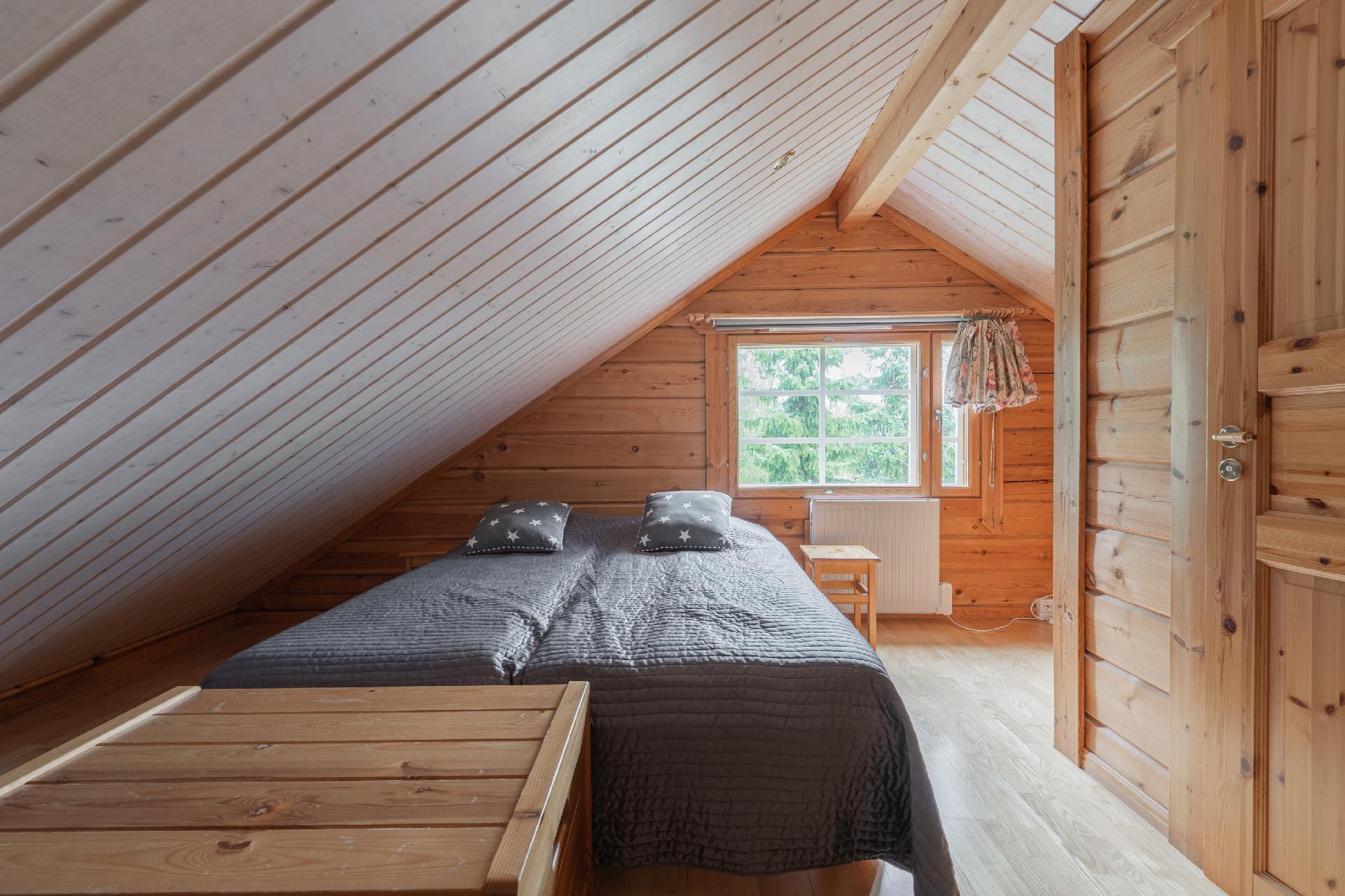 Kultarannantie 22, Tahkovuori, Kuopio