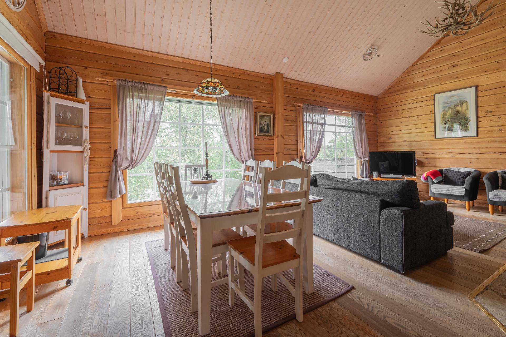 Kultarannantie 22, Tahkovuori, Kuopio