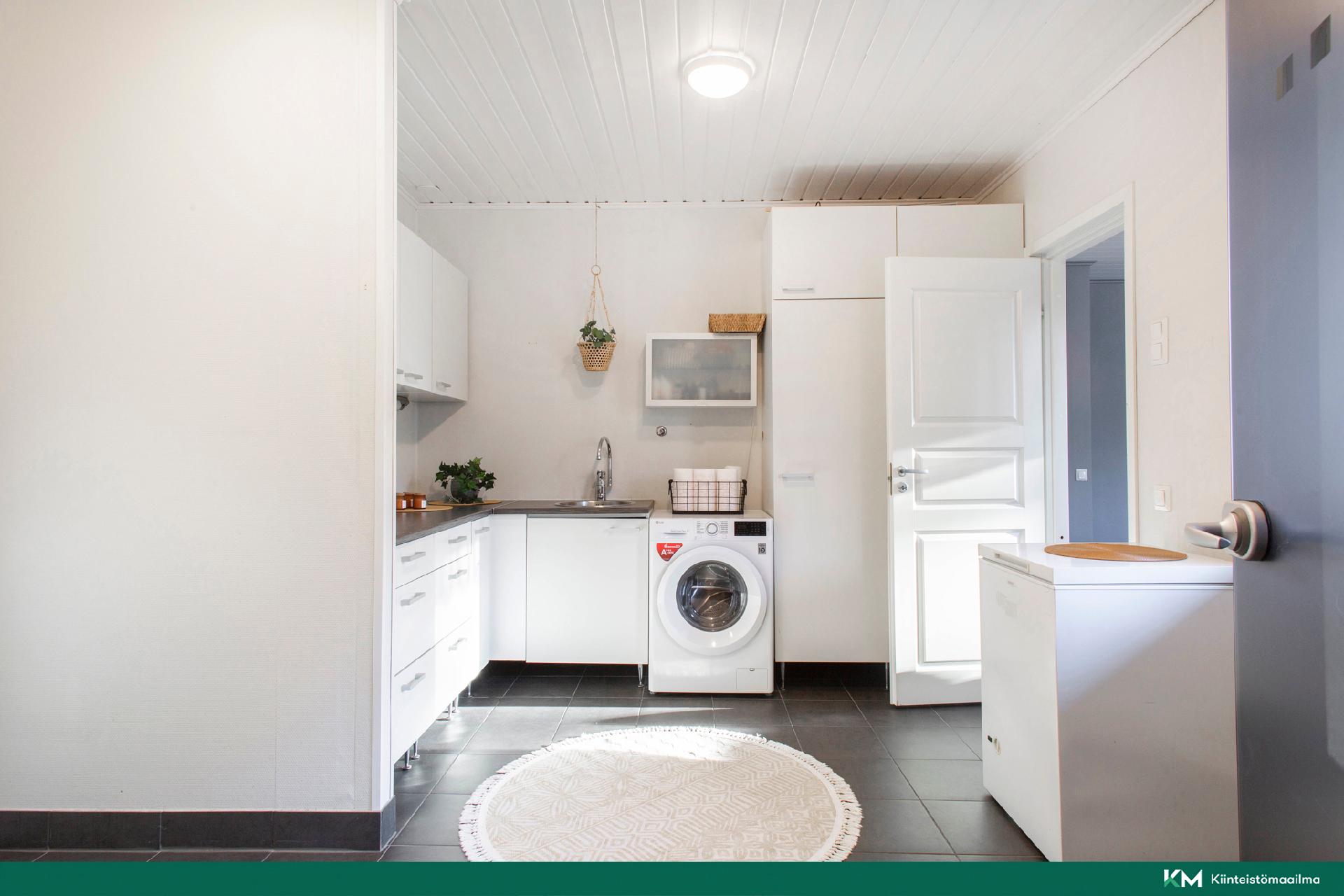 tilava kodinhoitohuone